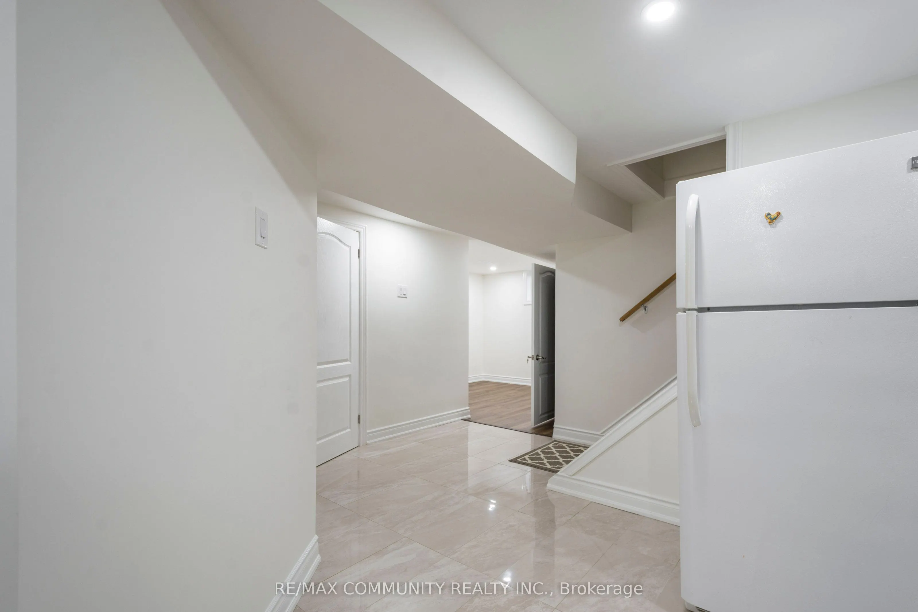 69 Elizabeth Crescent, #Basement