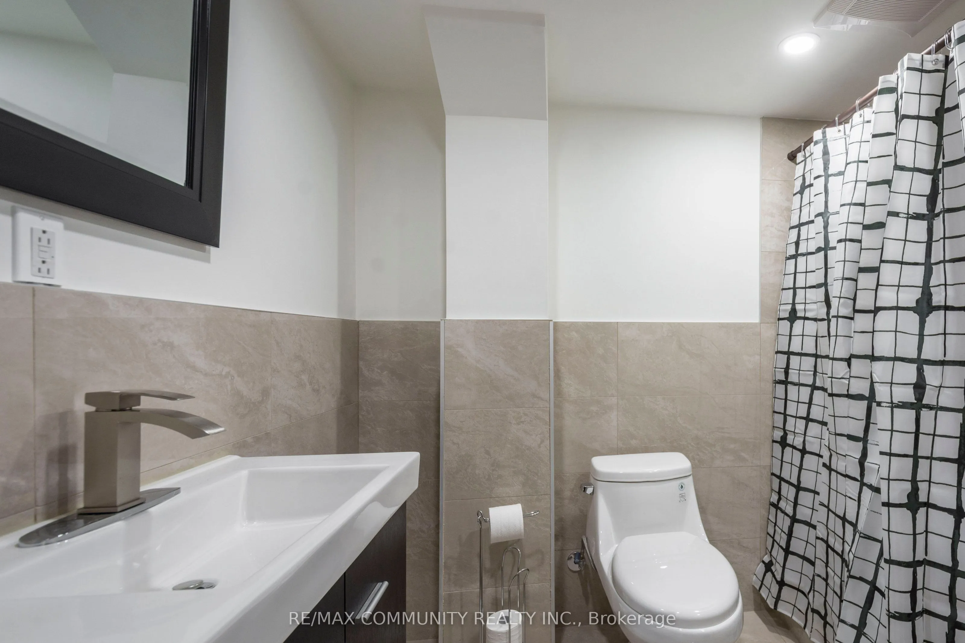 69 Elizabeth Crescent, #Basement