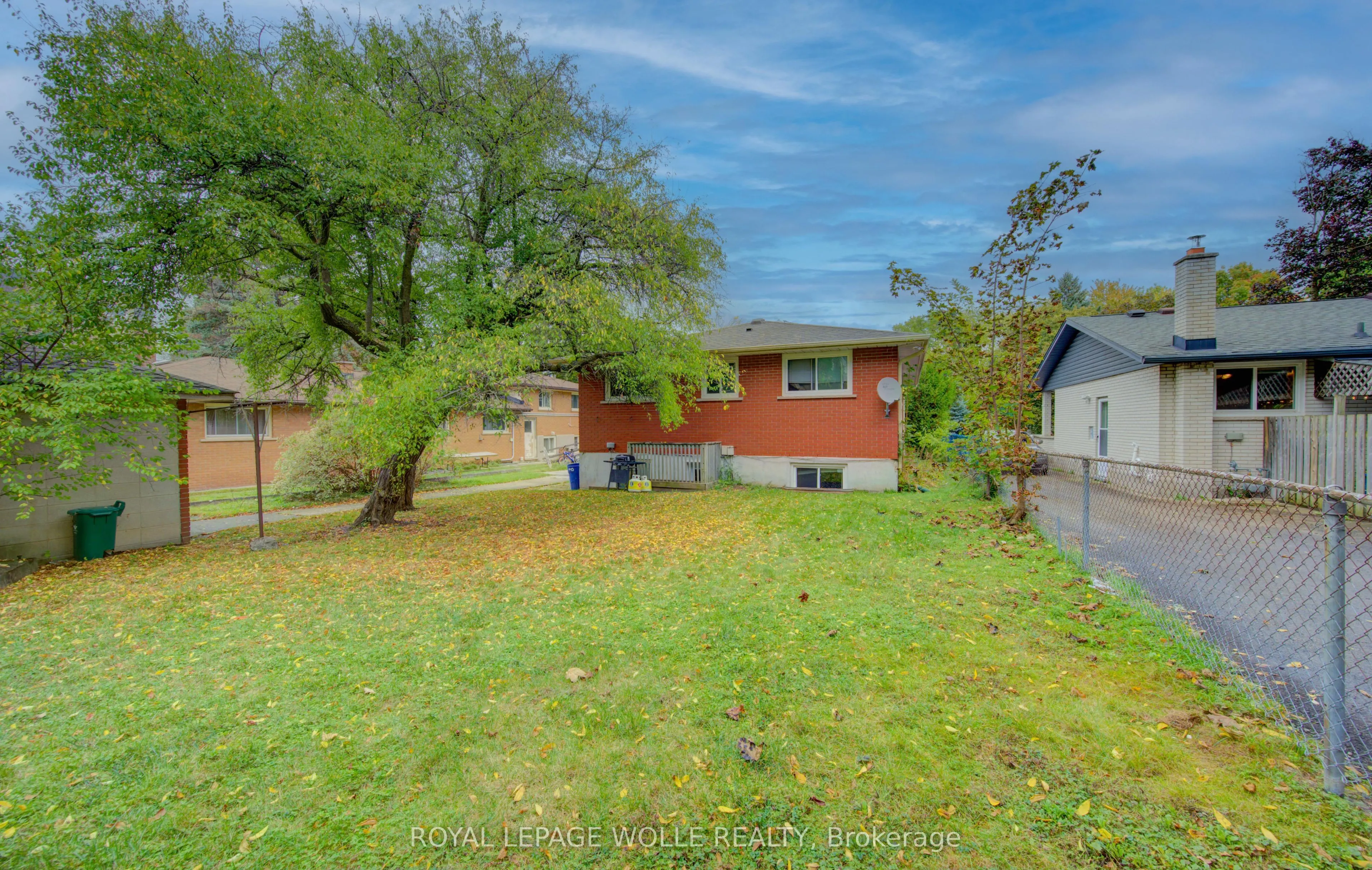 4 Cardill Crescent