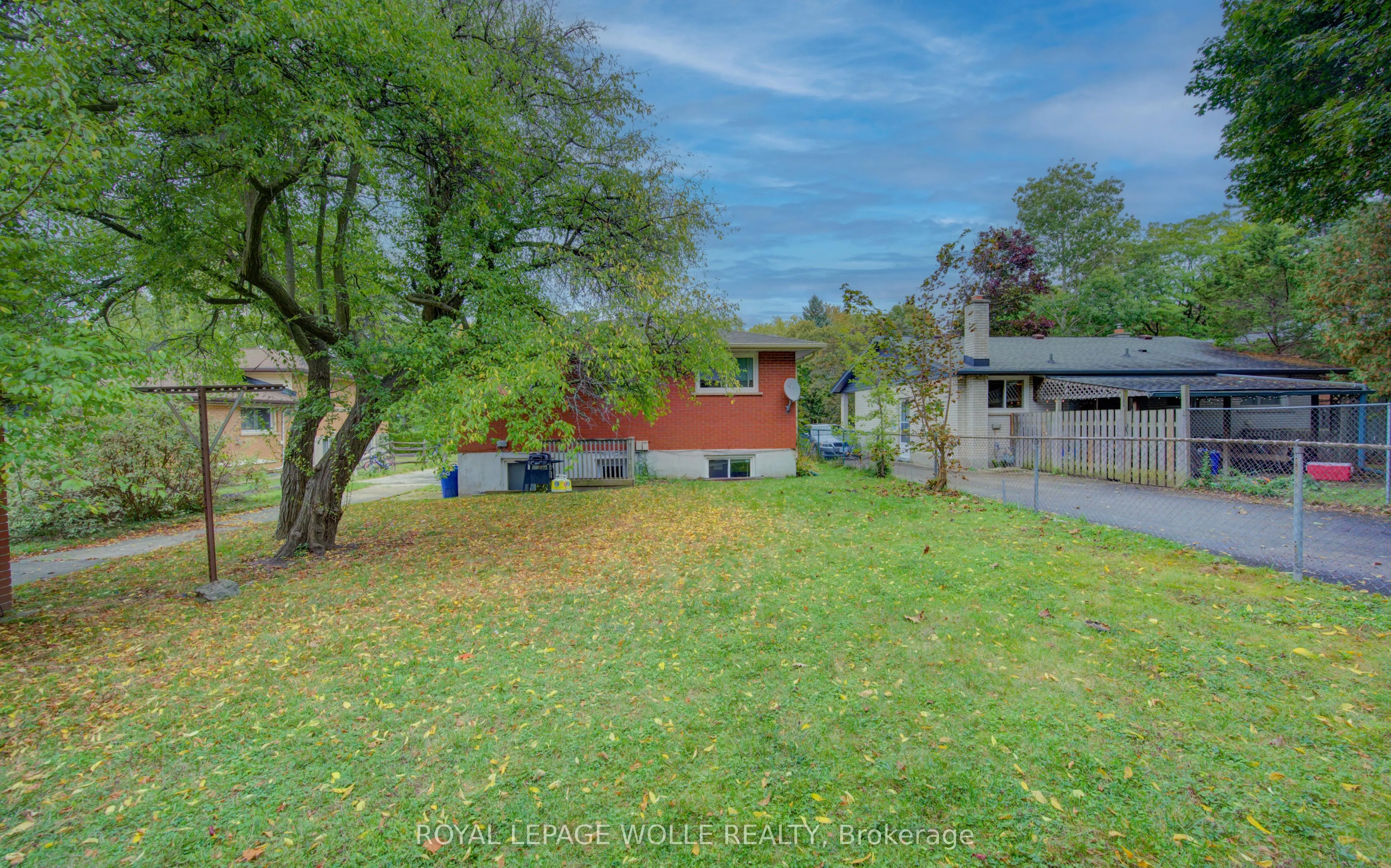 4 Cardill Crescent