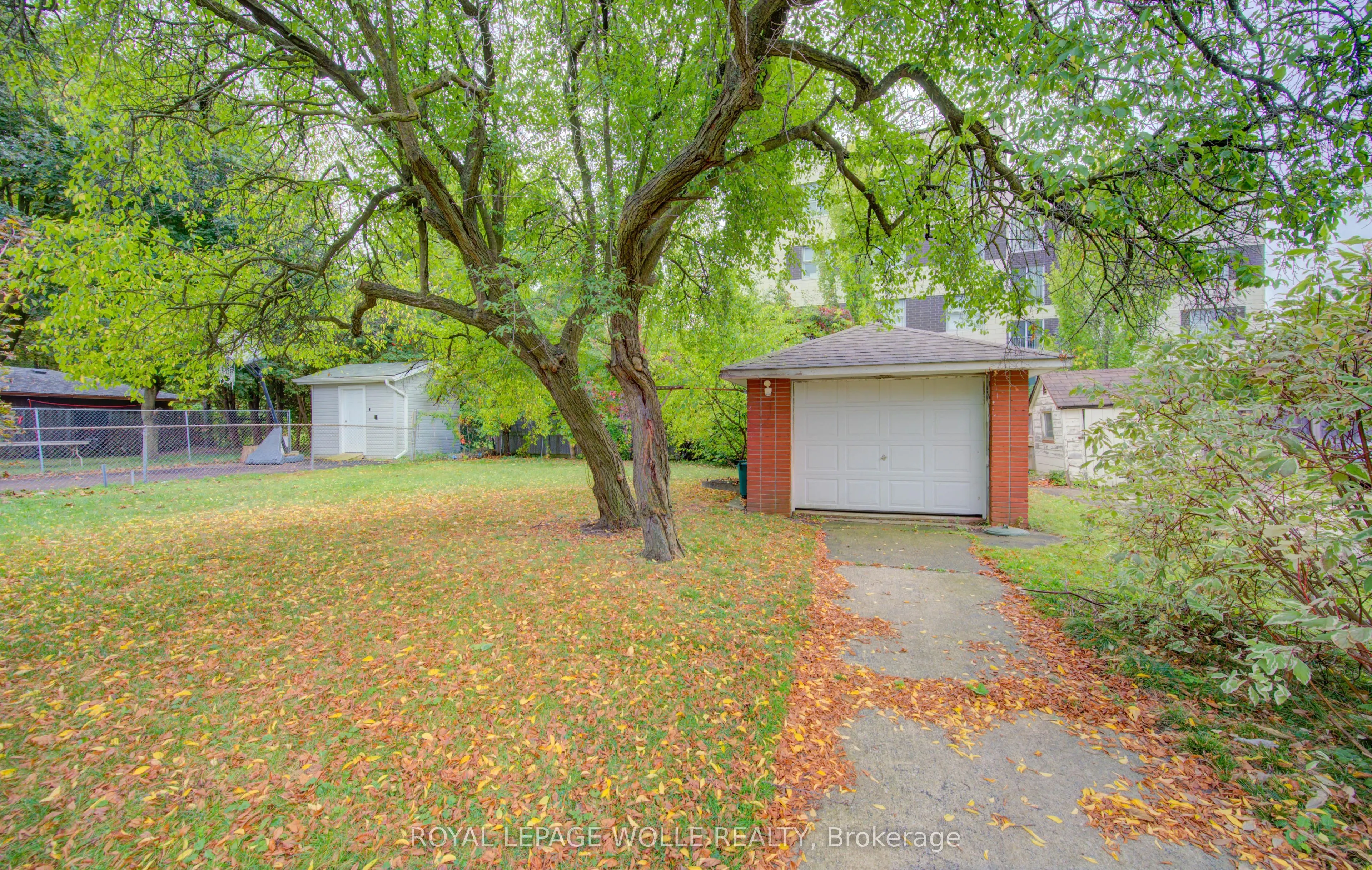4 Cardill Crescent