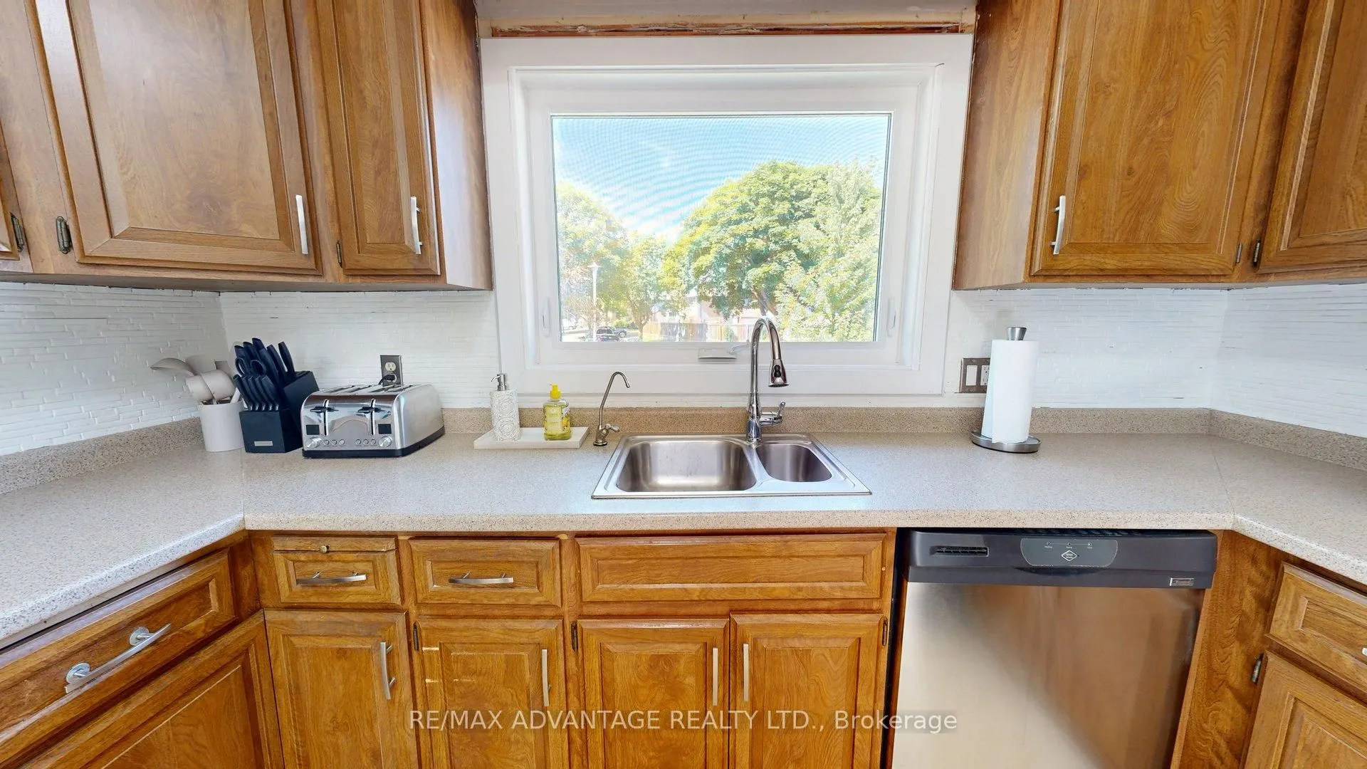 144 Antrim Crescent