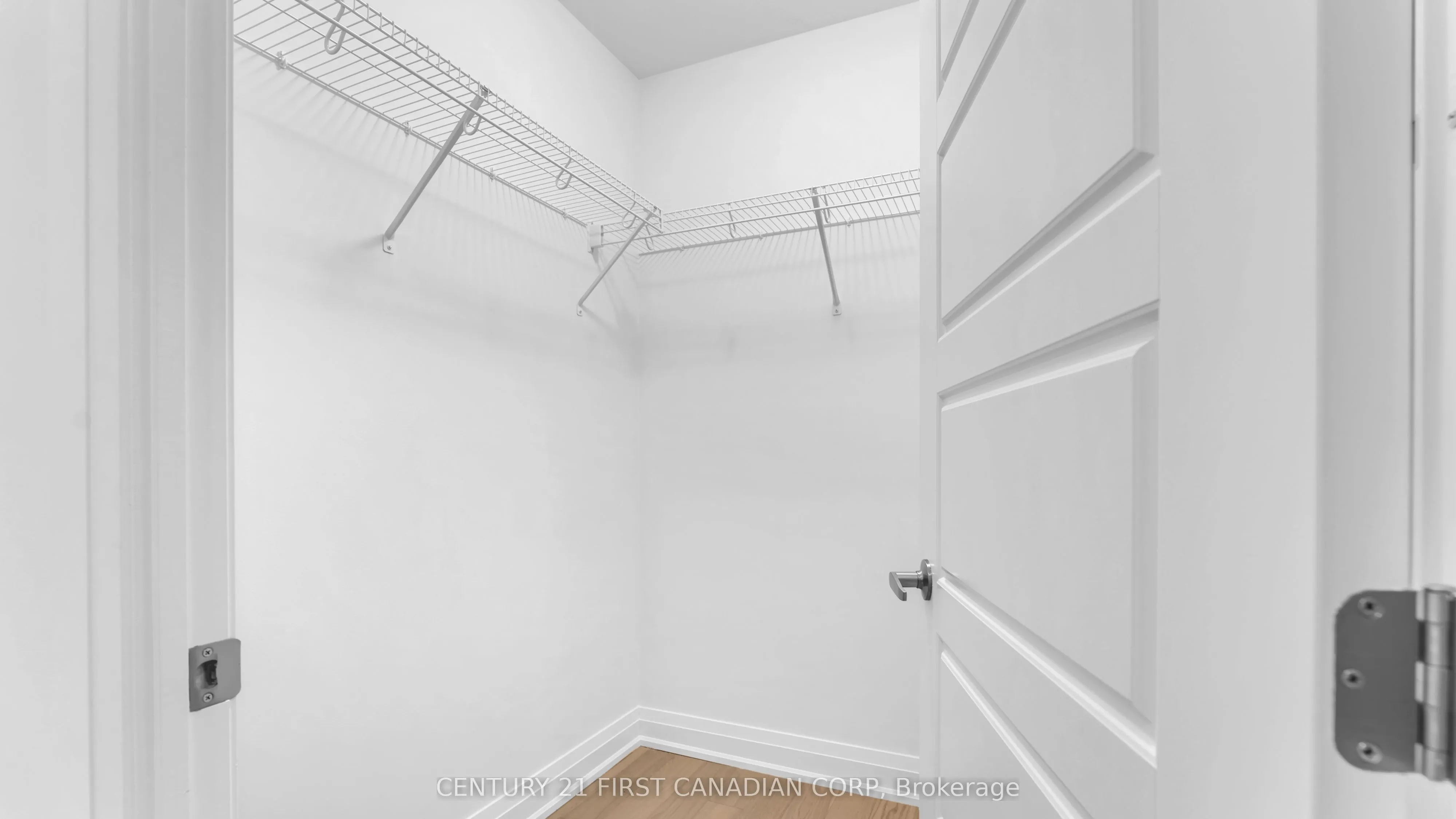1975 Fountain Grass Drive, #402
