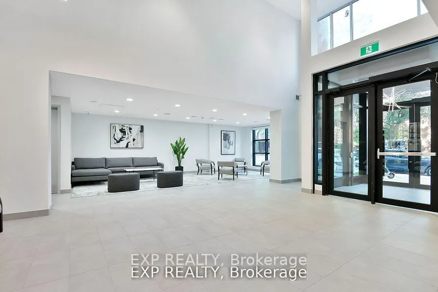 36 Robinson Avenue, #209