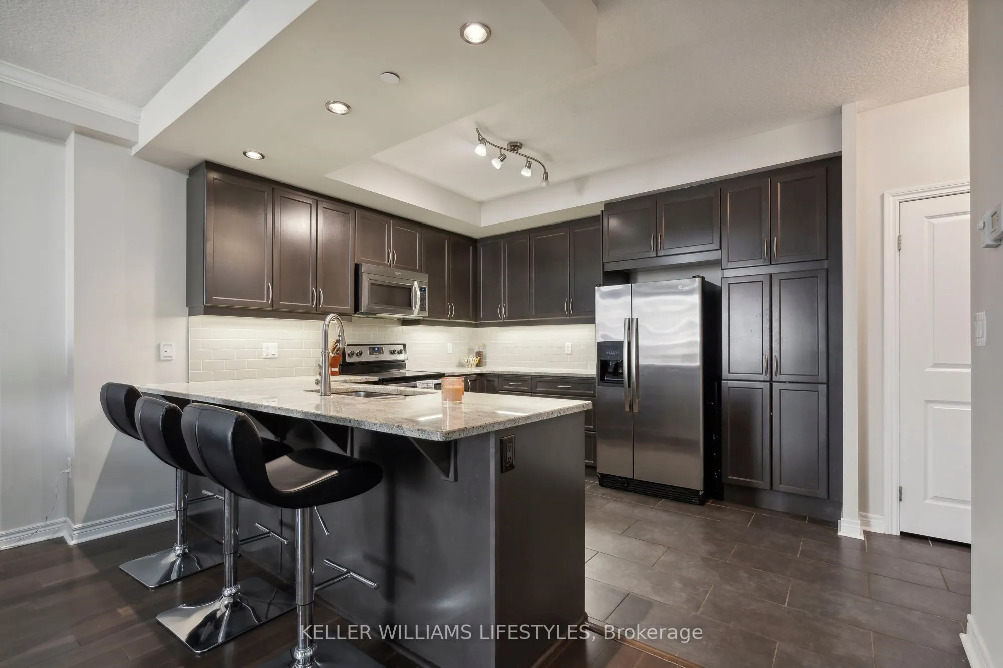 330 Ridout Street N, #1210