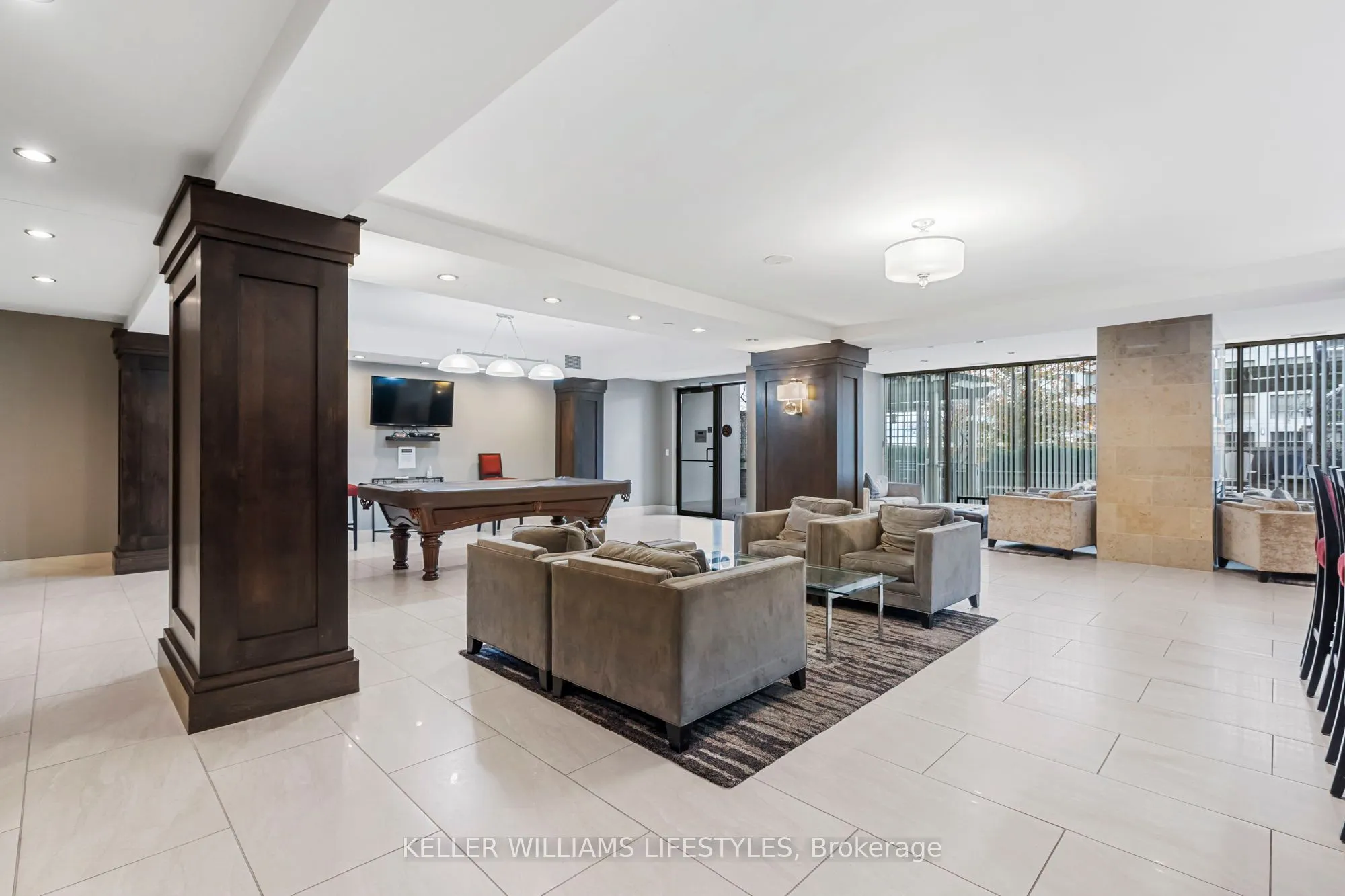 330 Ridout Street N, #1210