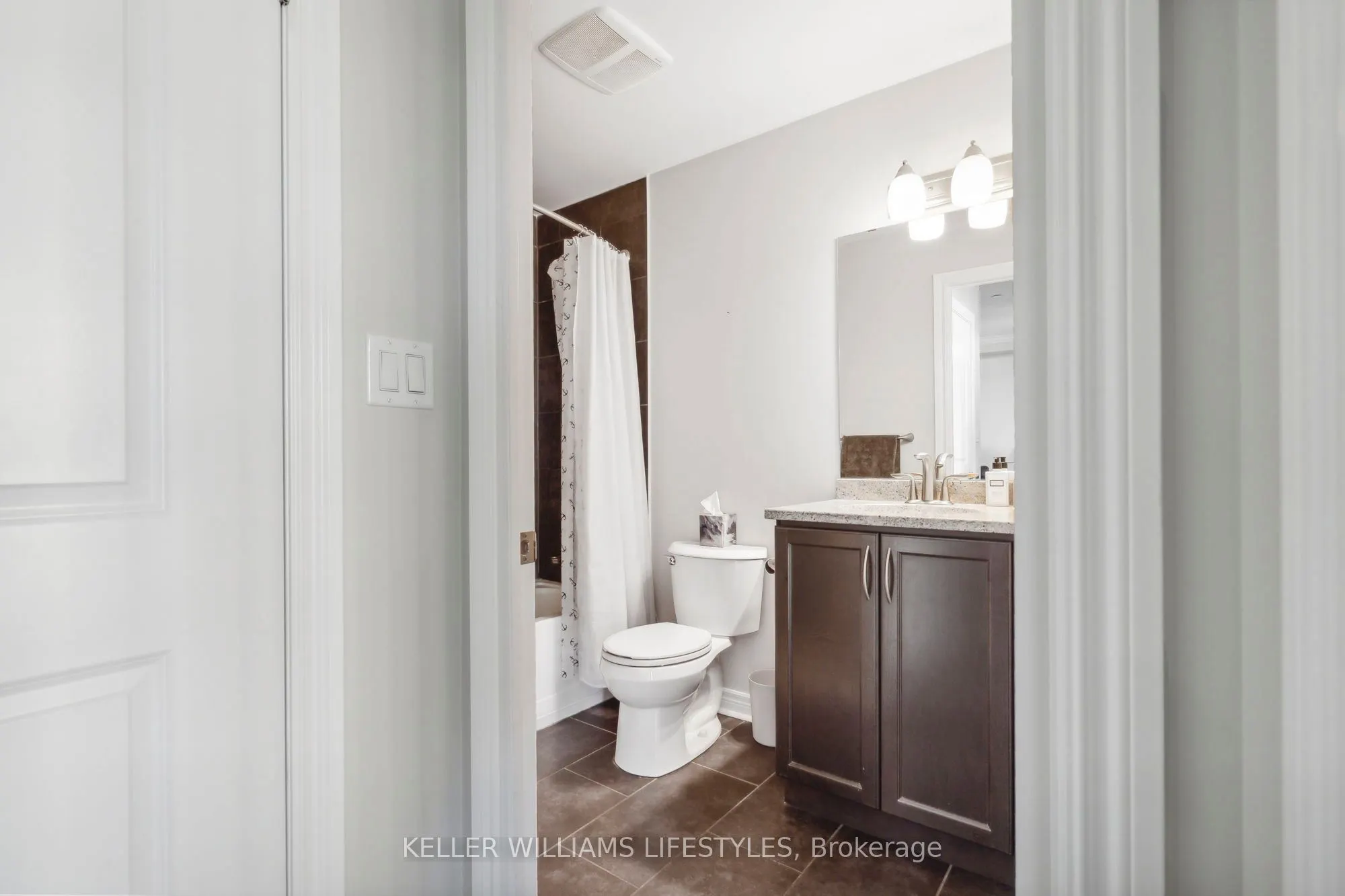 330 Ridout Street N, #1210