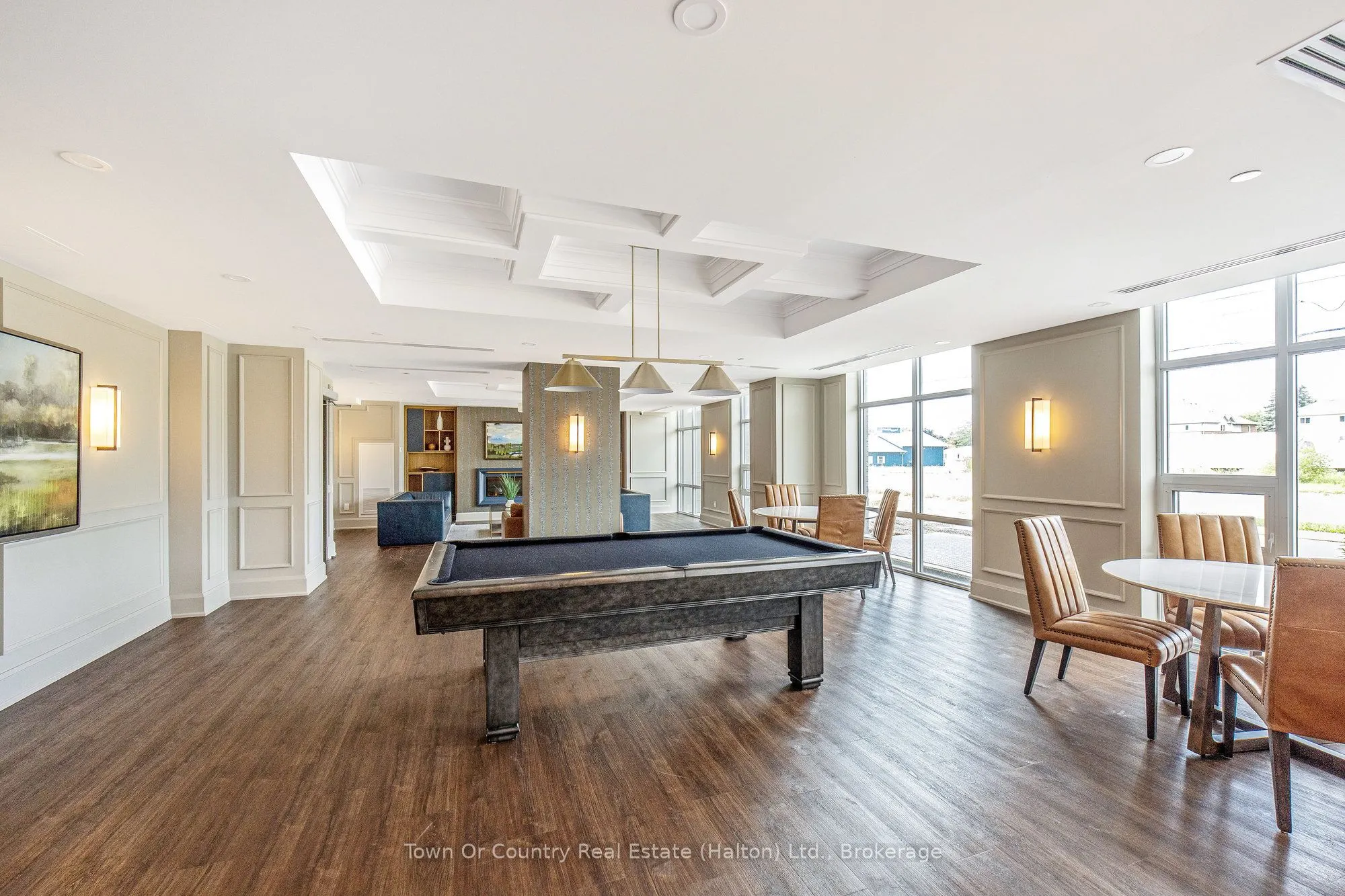 450 Dundas Street E, #330