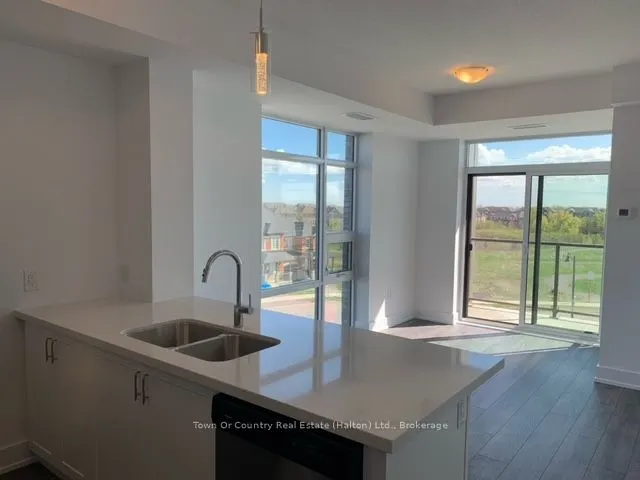450 Dundas Street E, #330