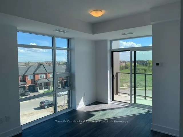 450 Dundas Street E, #330
