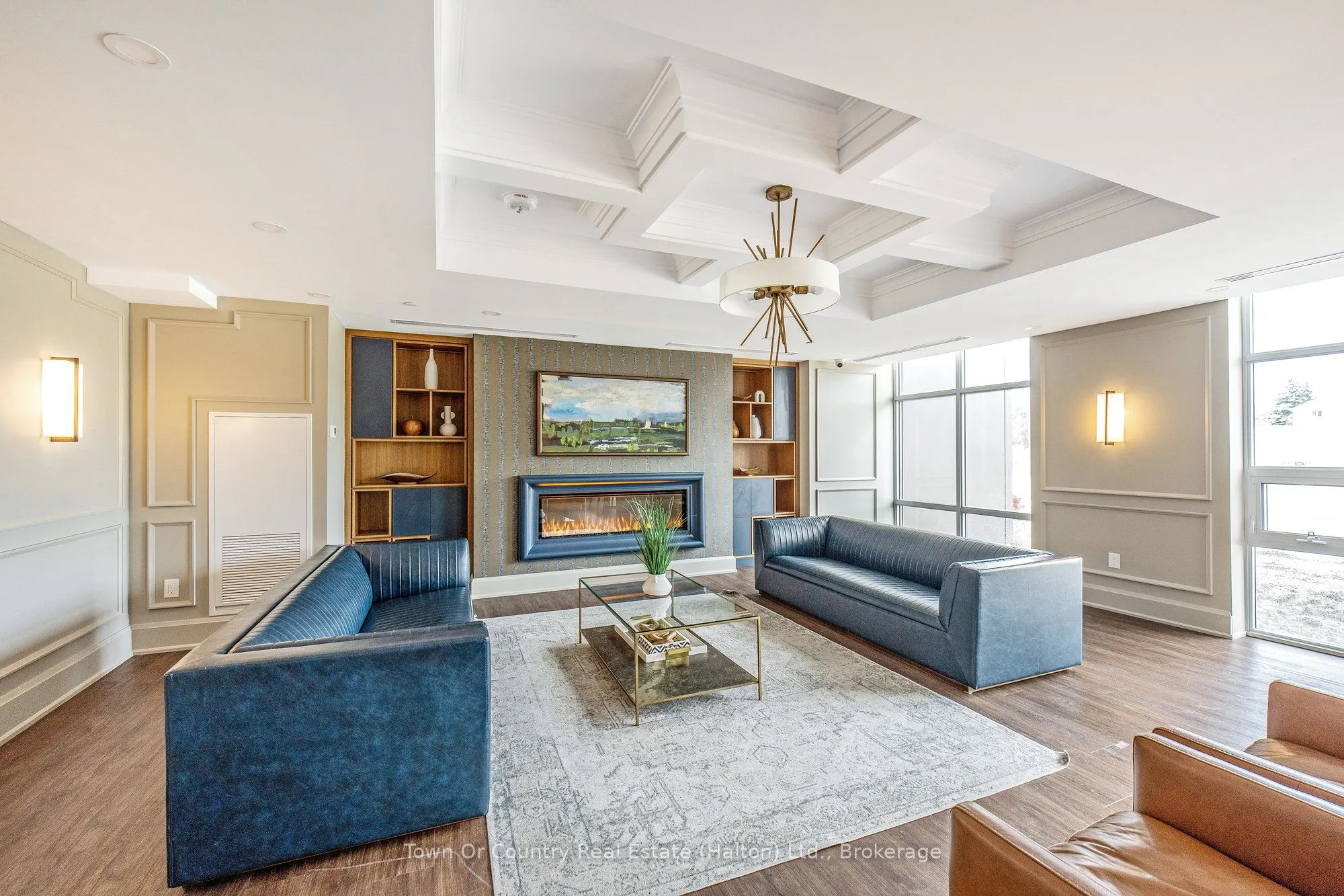 450 Dundas Street E, #330