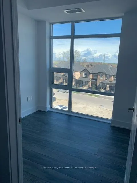 450 Dundas Street E, #330