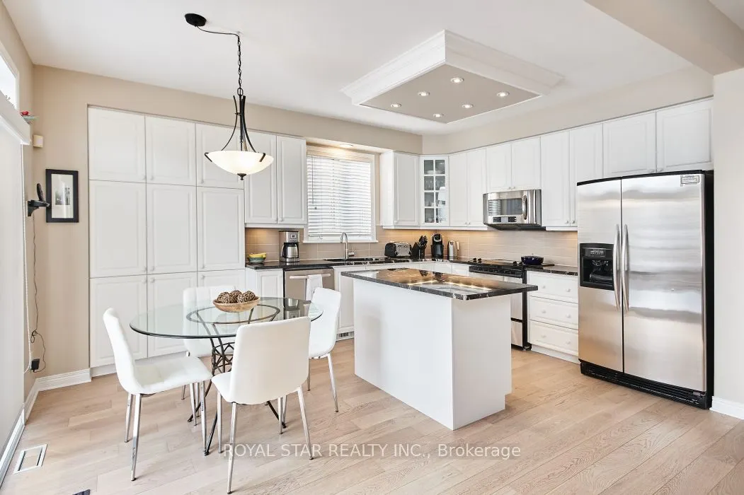38 Rialto Way
