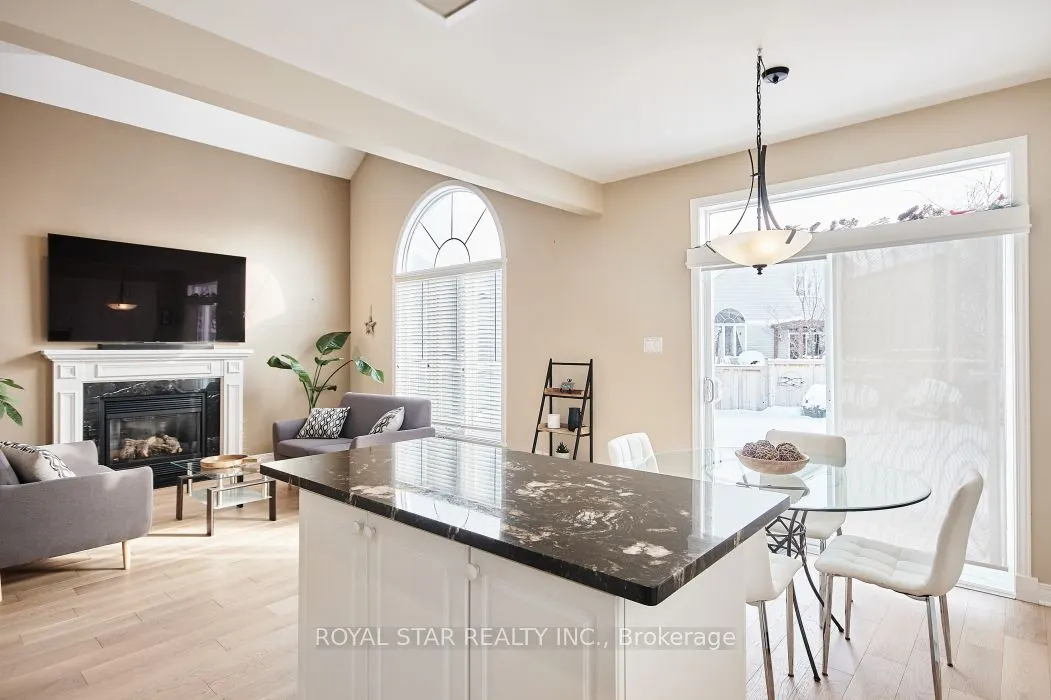 38 Rialto Way