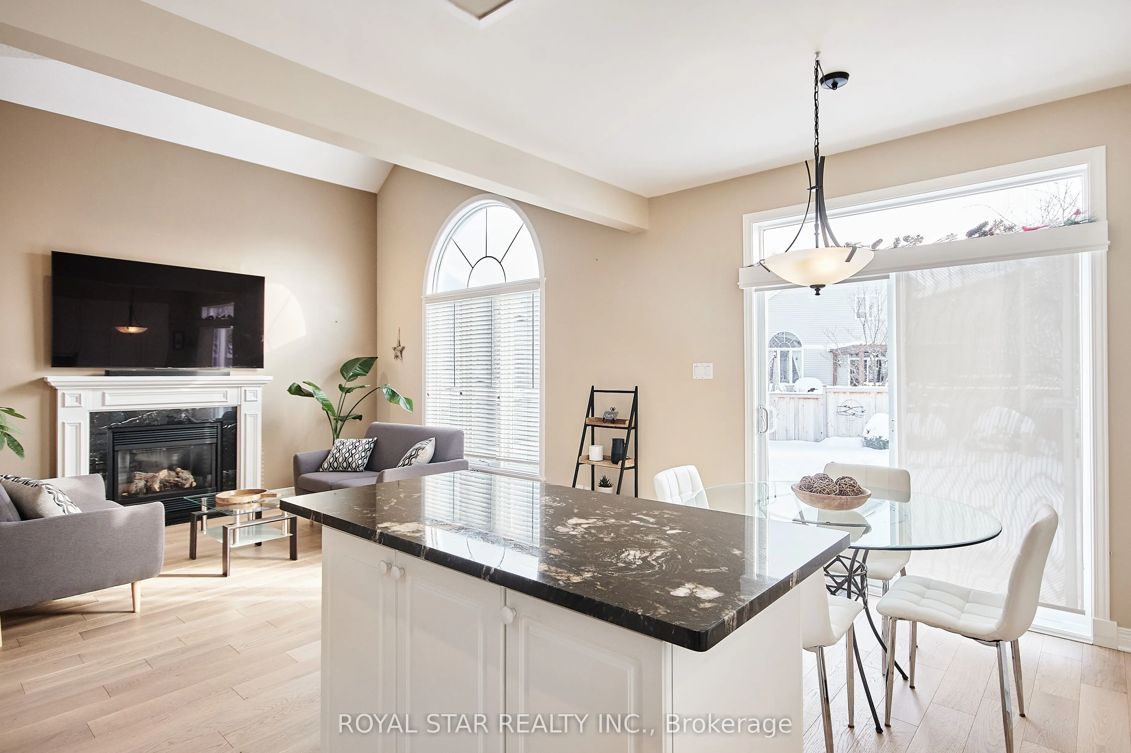 38 Rialto Way