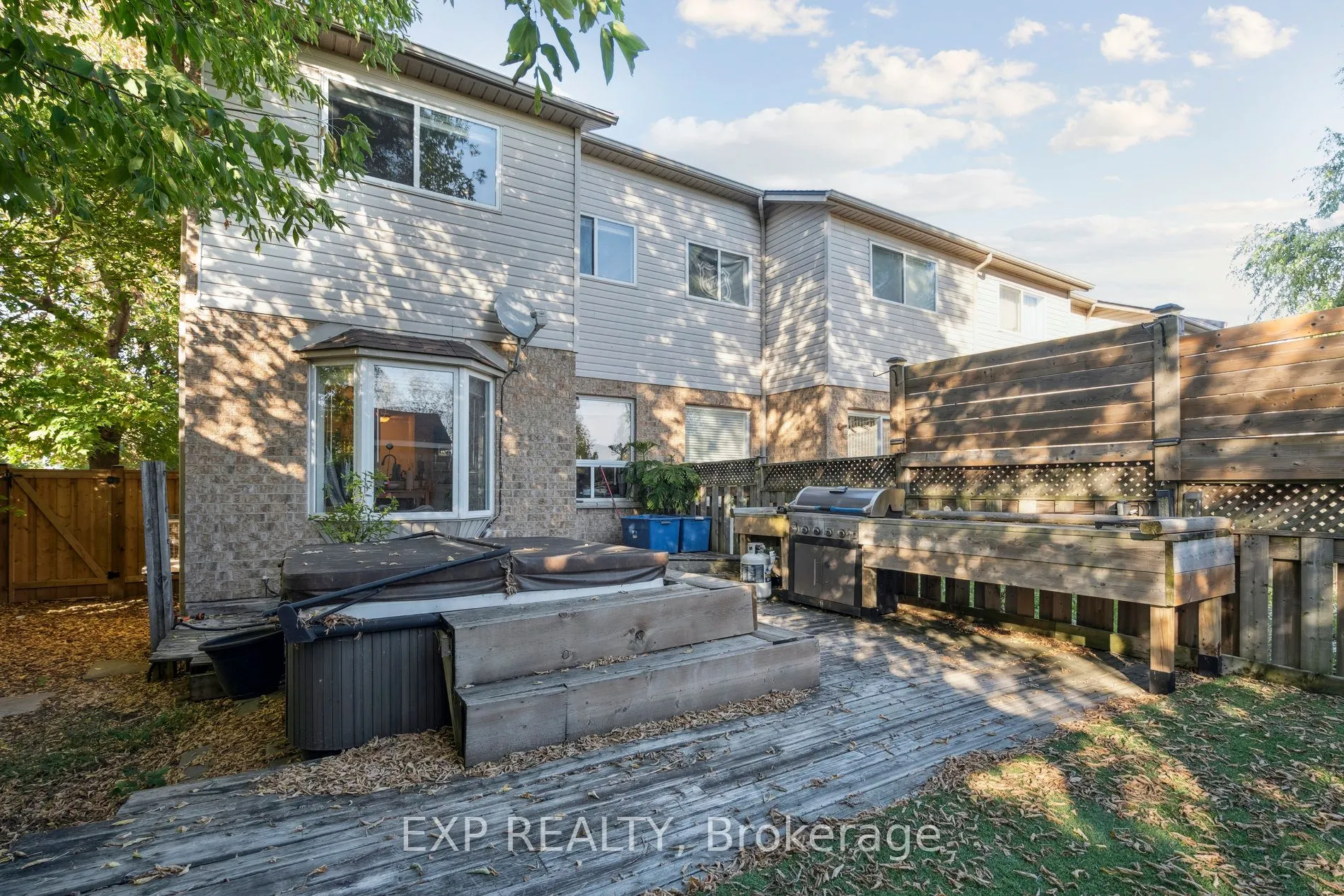 27 Pettit Street
