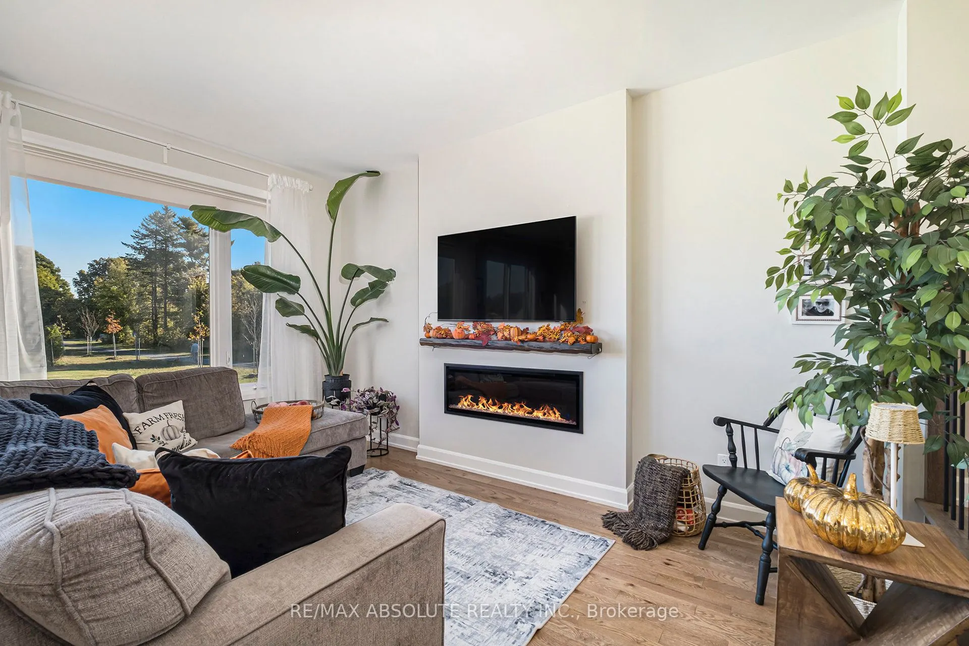 16 Cockburn Street, #B