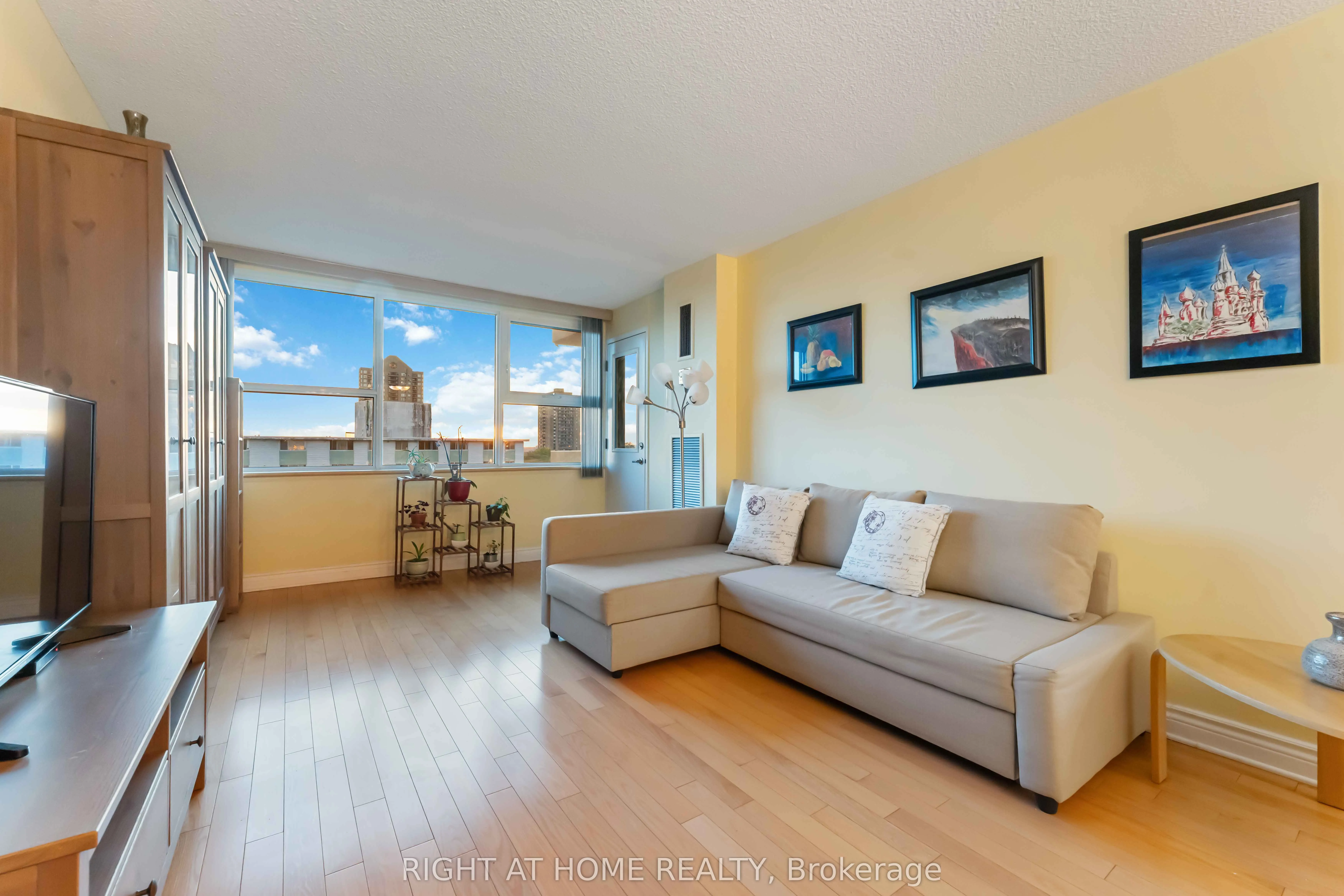 555 Brittany Drive, #903