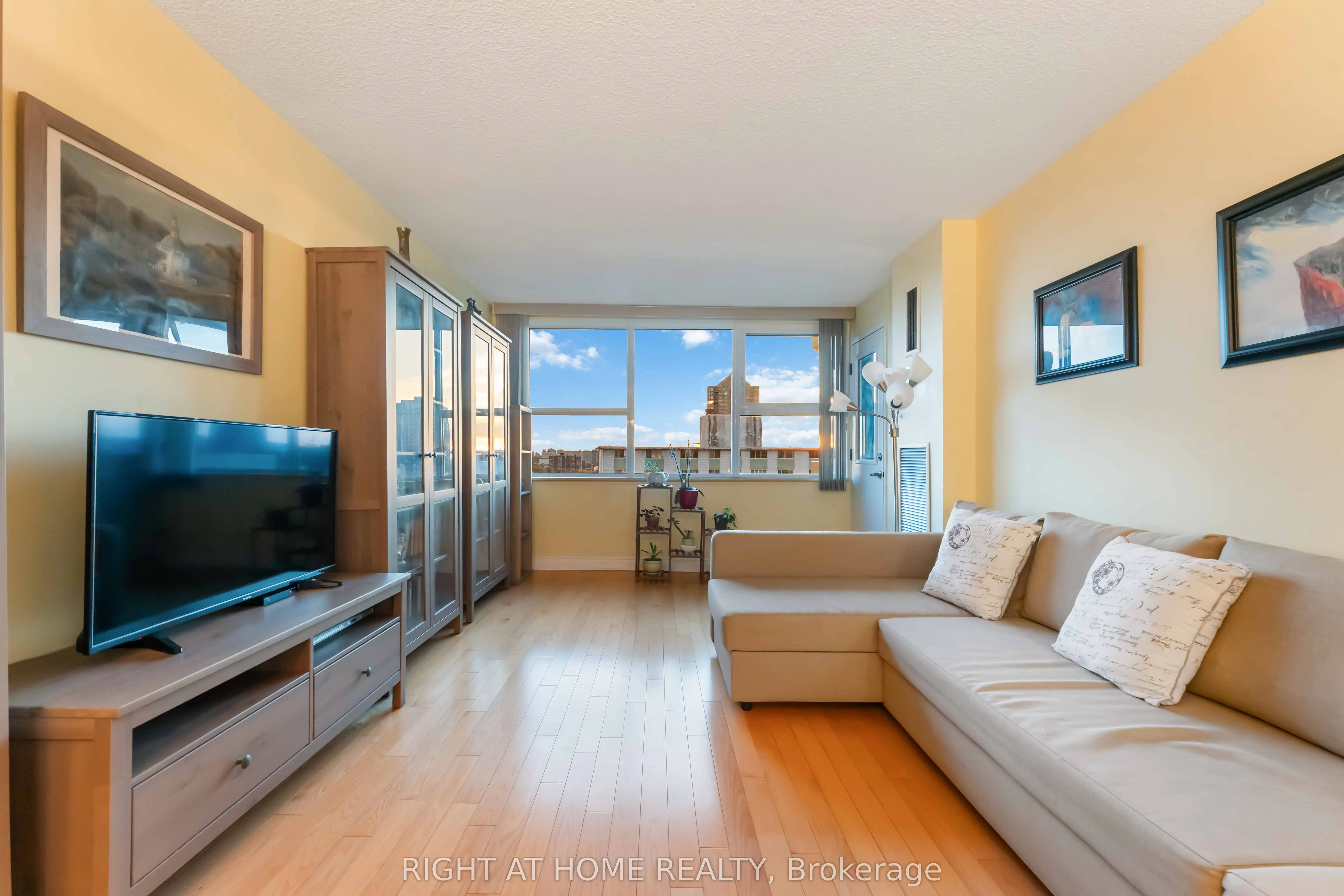 555 Brittany Drive, #903