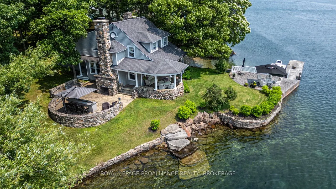 121 Tremont Park Island