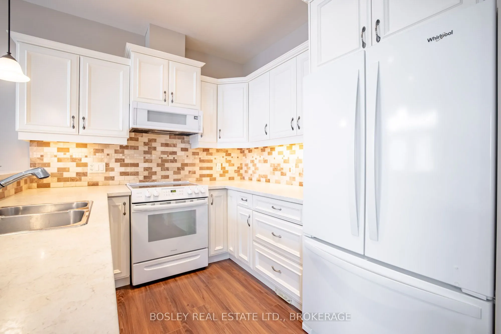 409 Niagara Street, #16