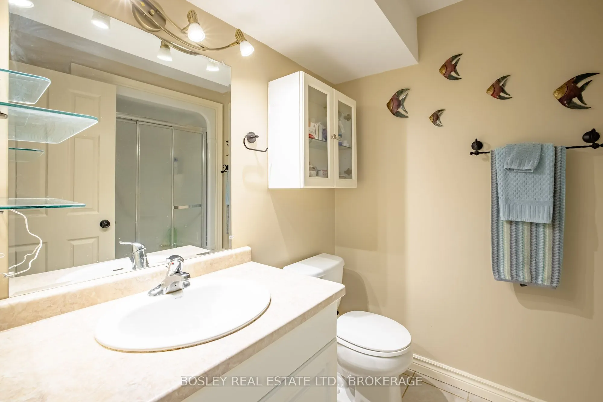 409 Niagara Street, #16