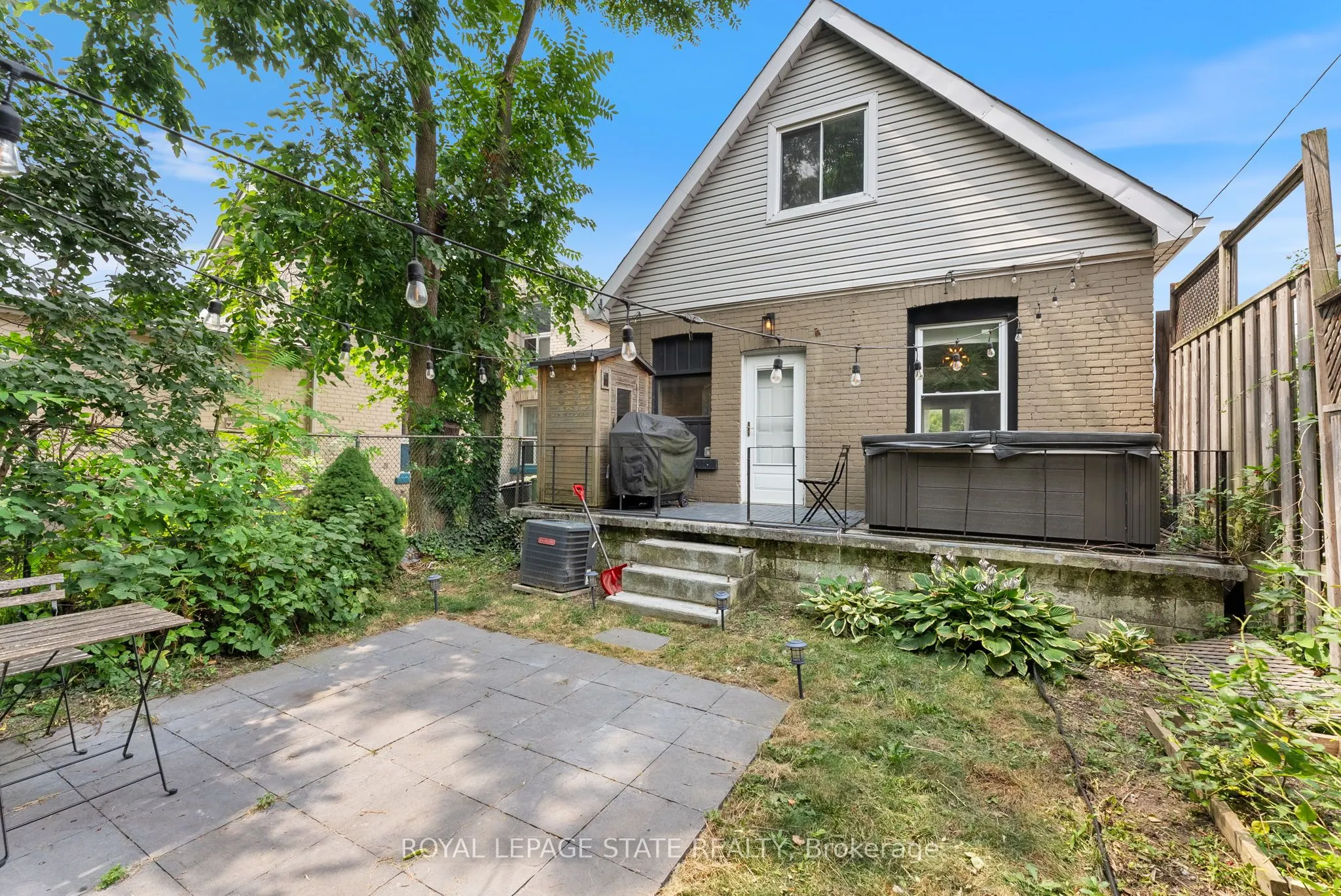 91 Dundurn Street S