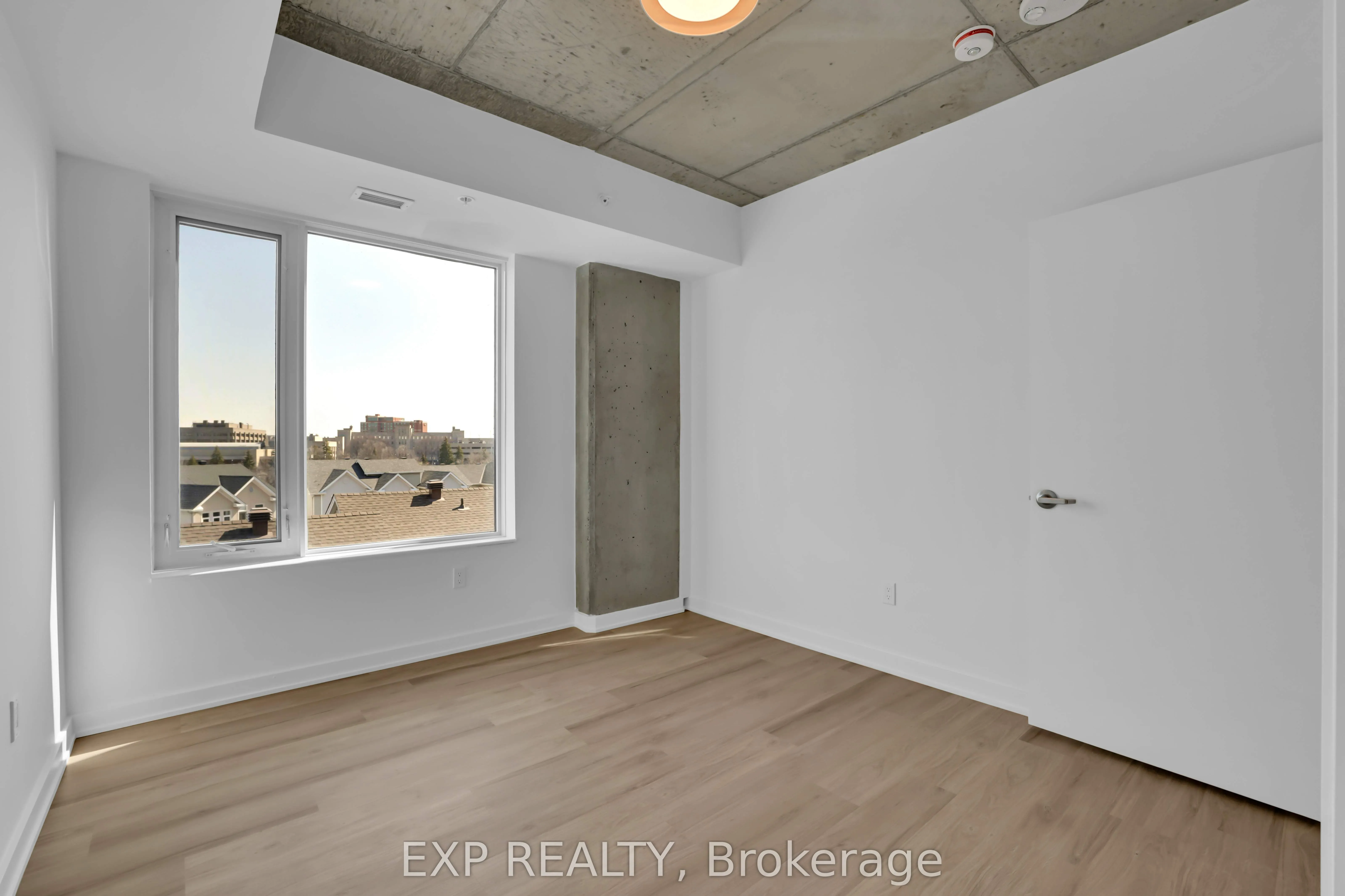 36 Robinson Avenue, #812