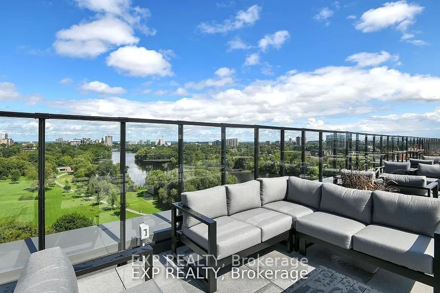 36 Robinson Avenue, #812