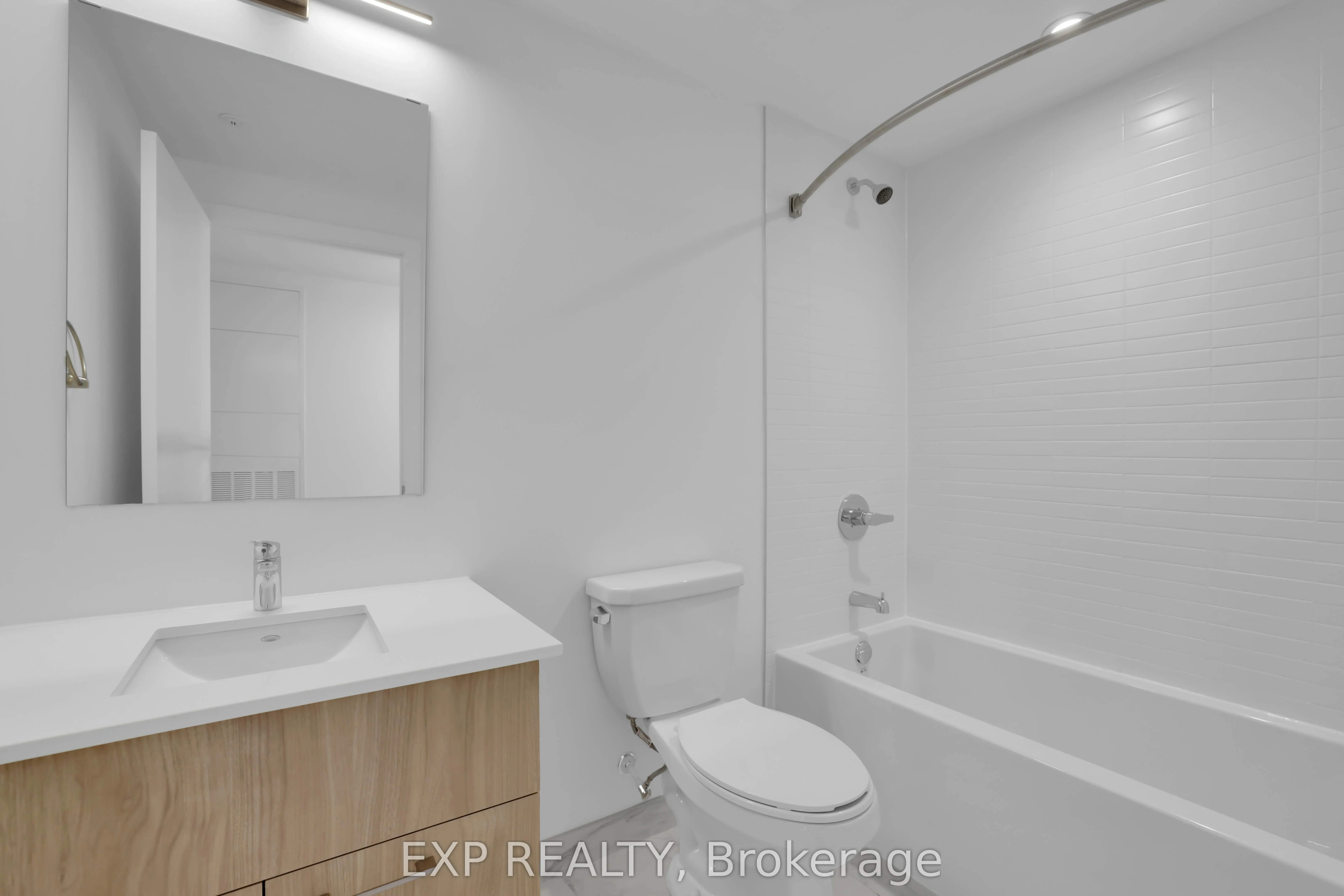 36 Robinson Avenue, #812