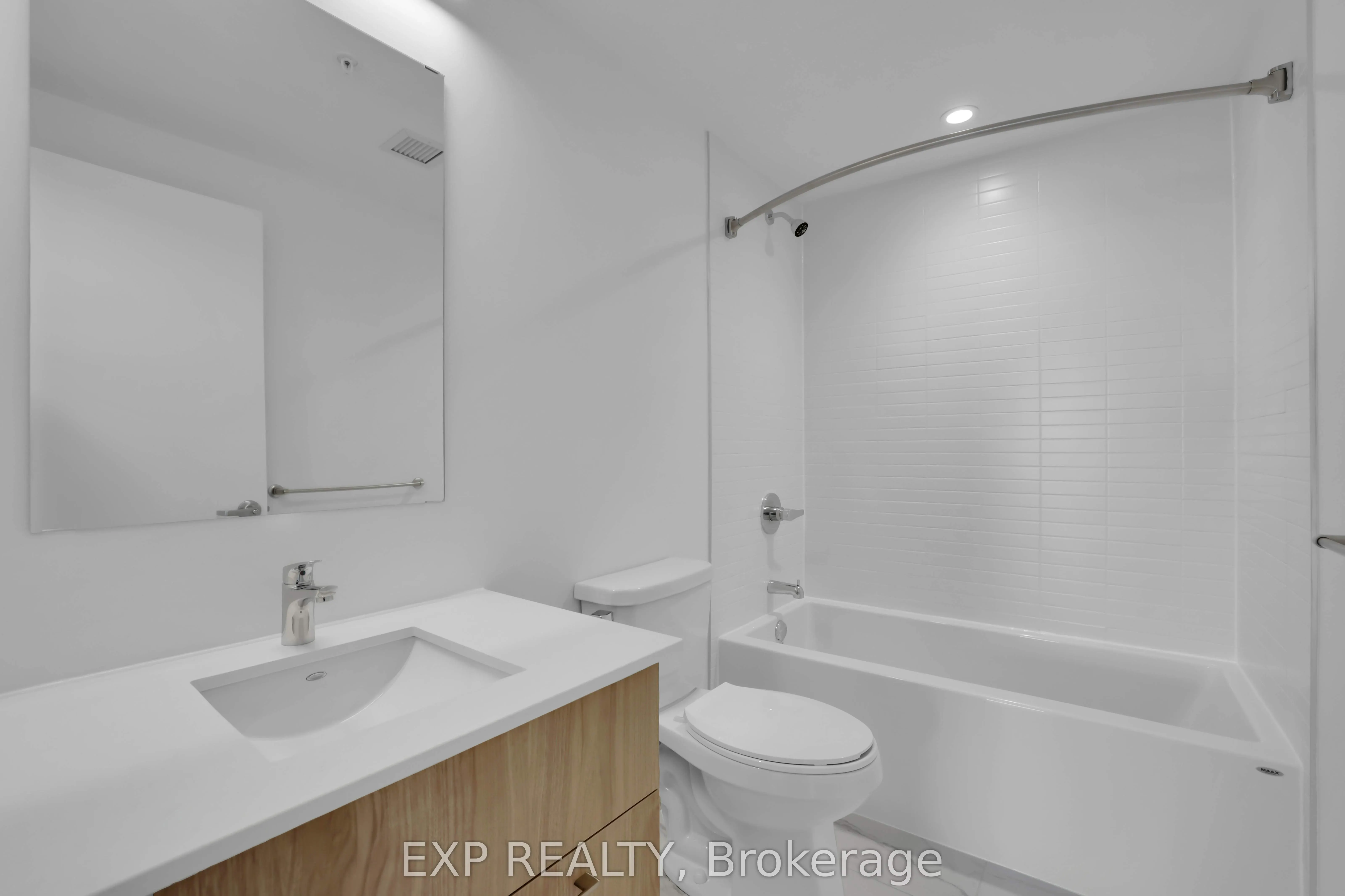 36 Robinson Avenue, #812
