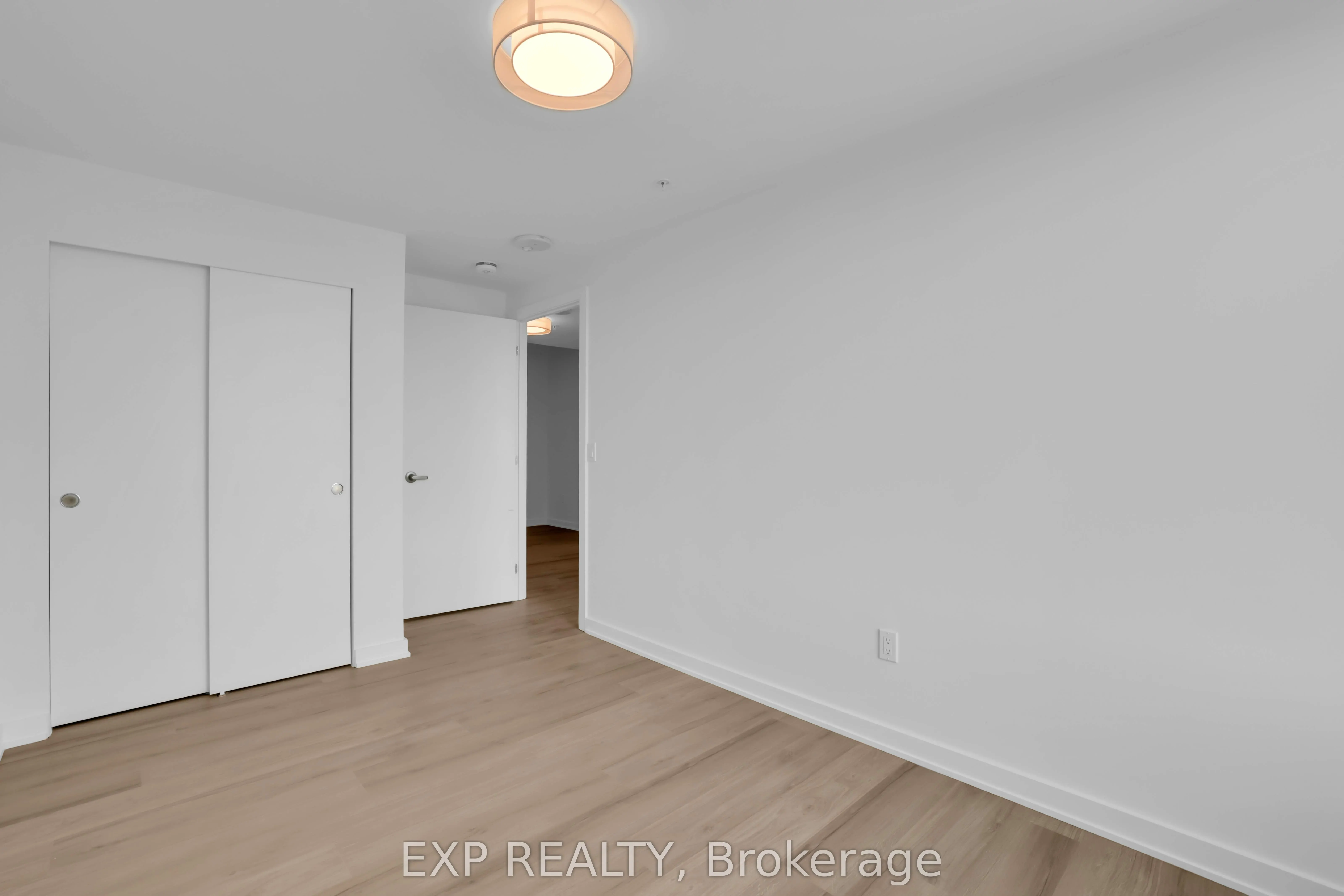 36 Robinson Avenue, #812