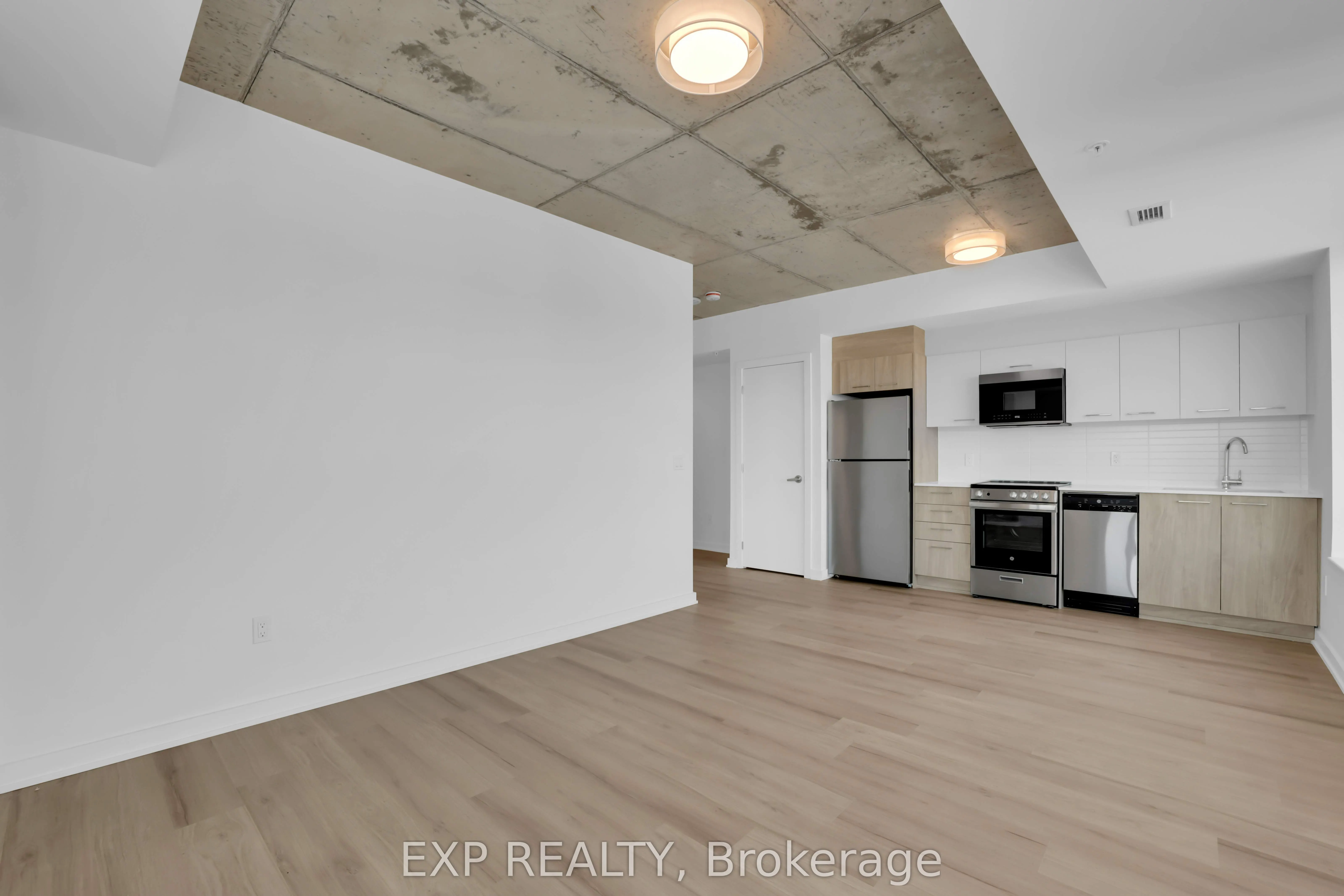 36 Robinson Avenue, #812
