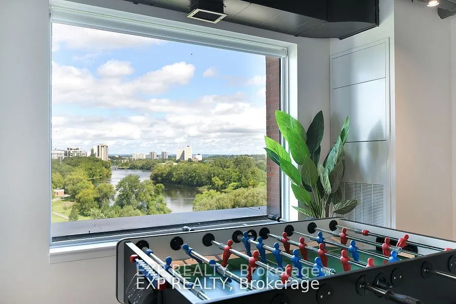 36 Robinson Avenue, #812