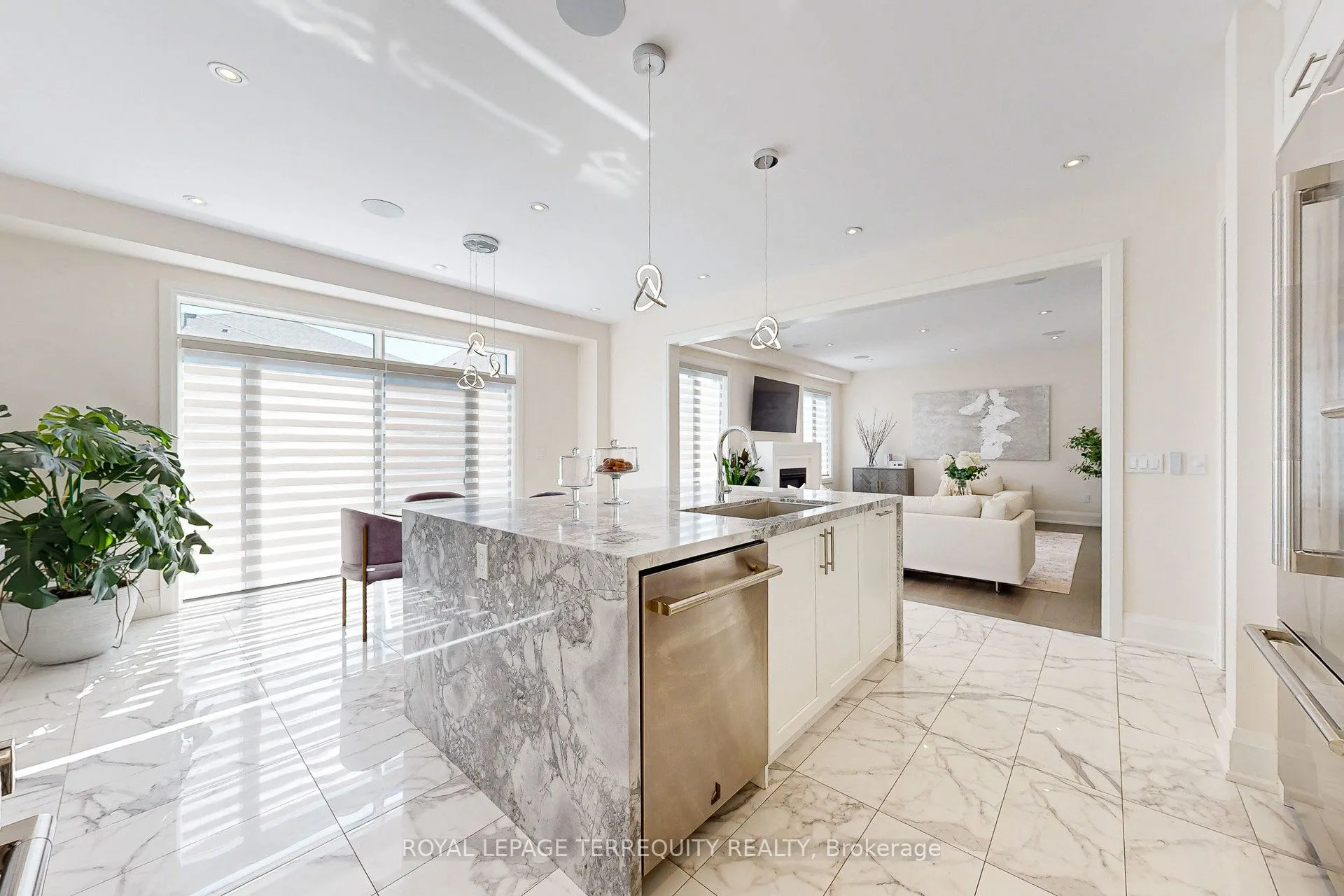 52 Lightfeather Place
