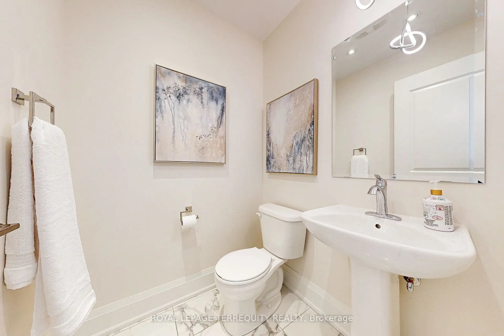 52 Lightfeather Place