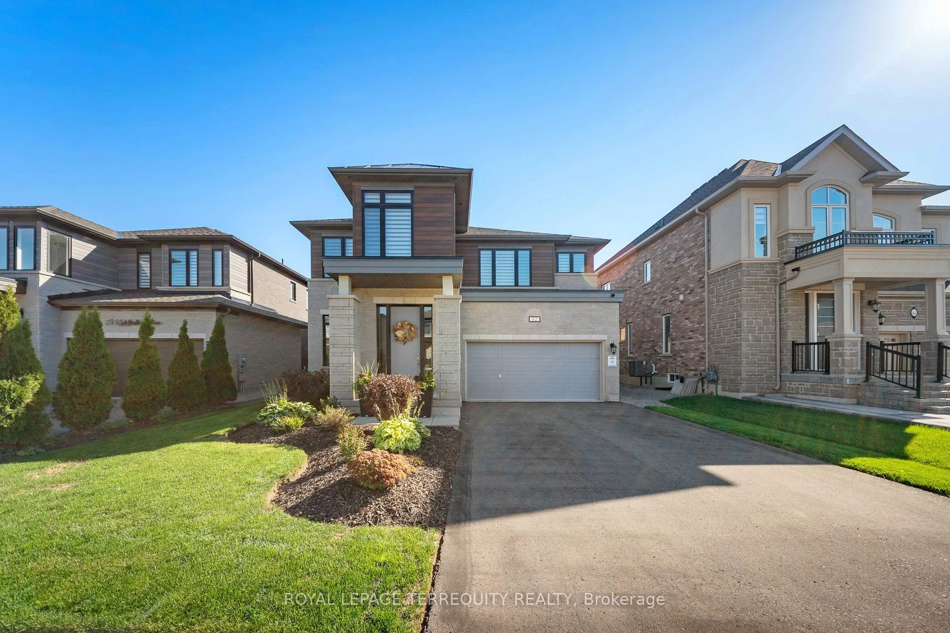 52 Lightfeather Place