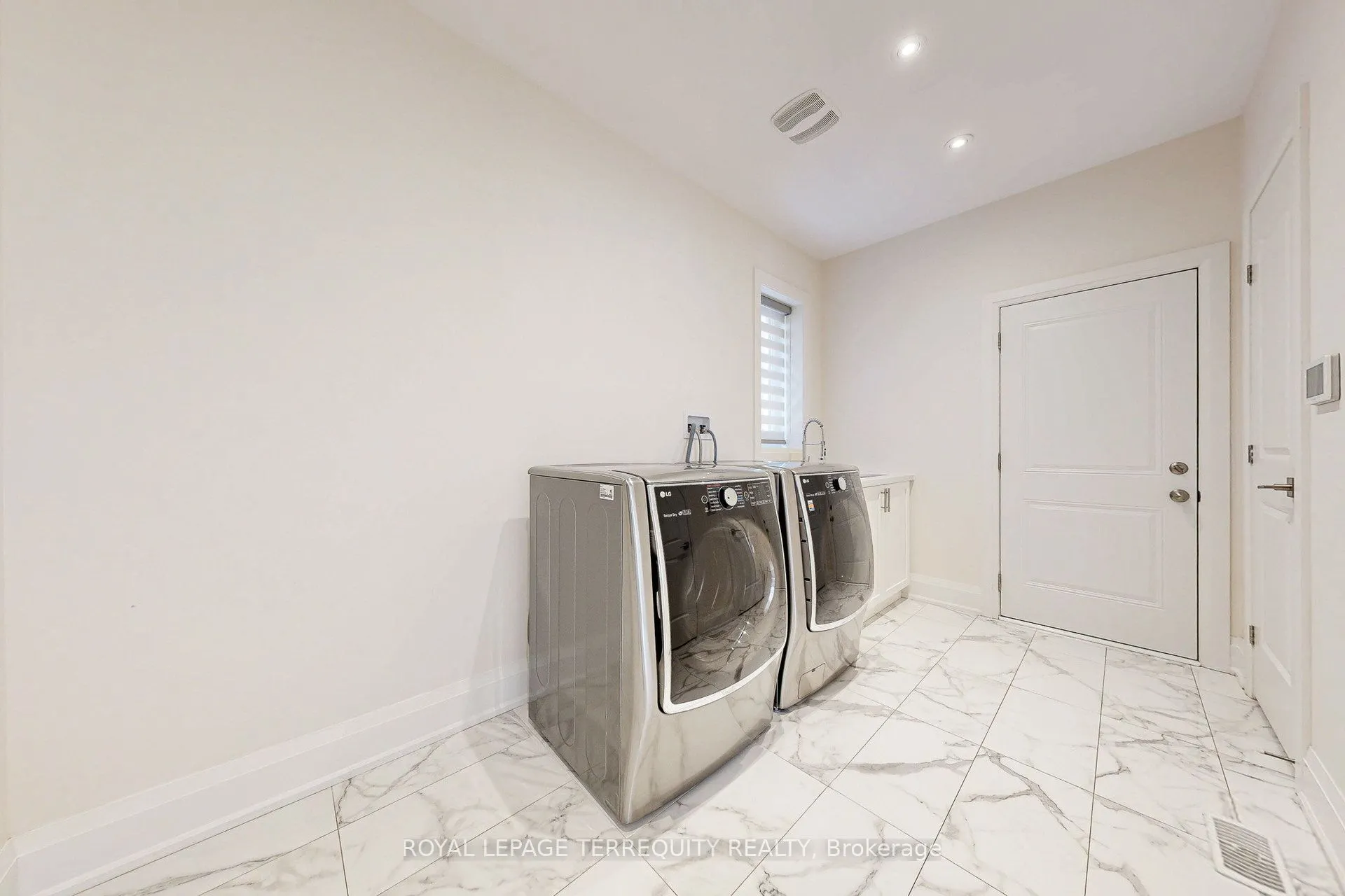 52 Lightfeather Place