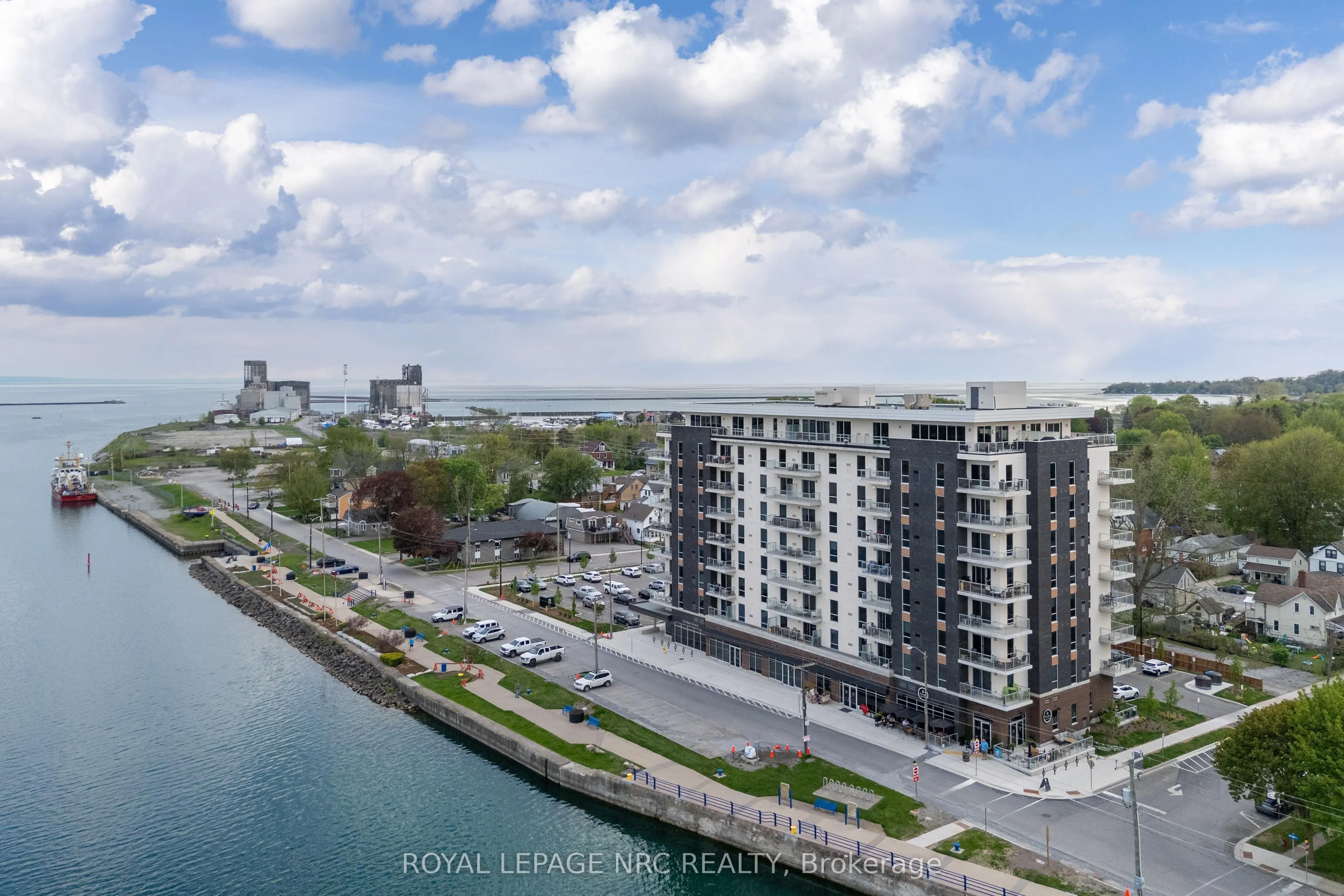 118 West Street, #602