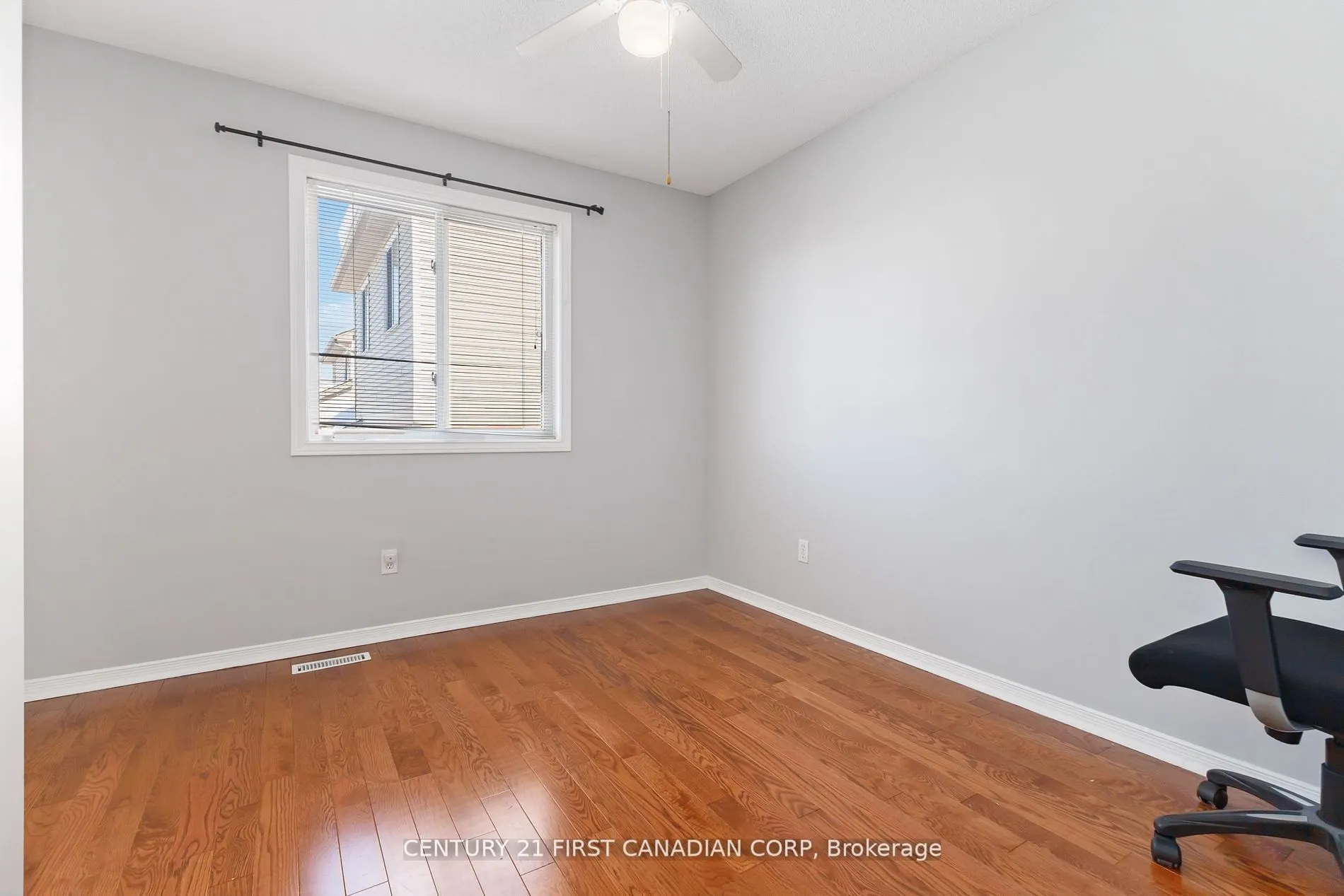 256 WHITE SANDS Drive