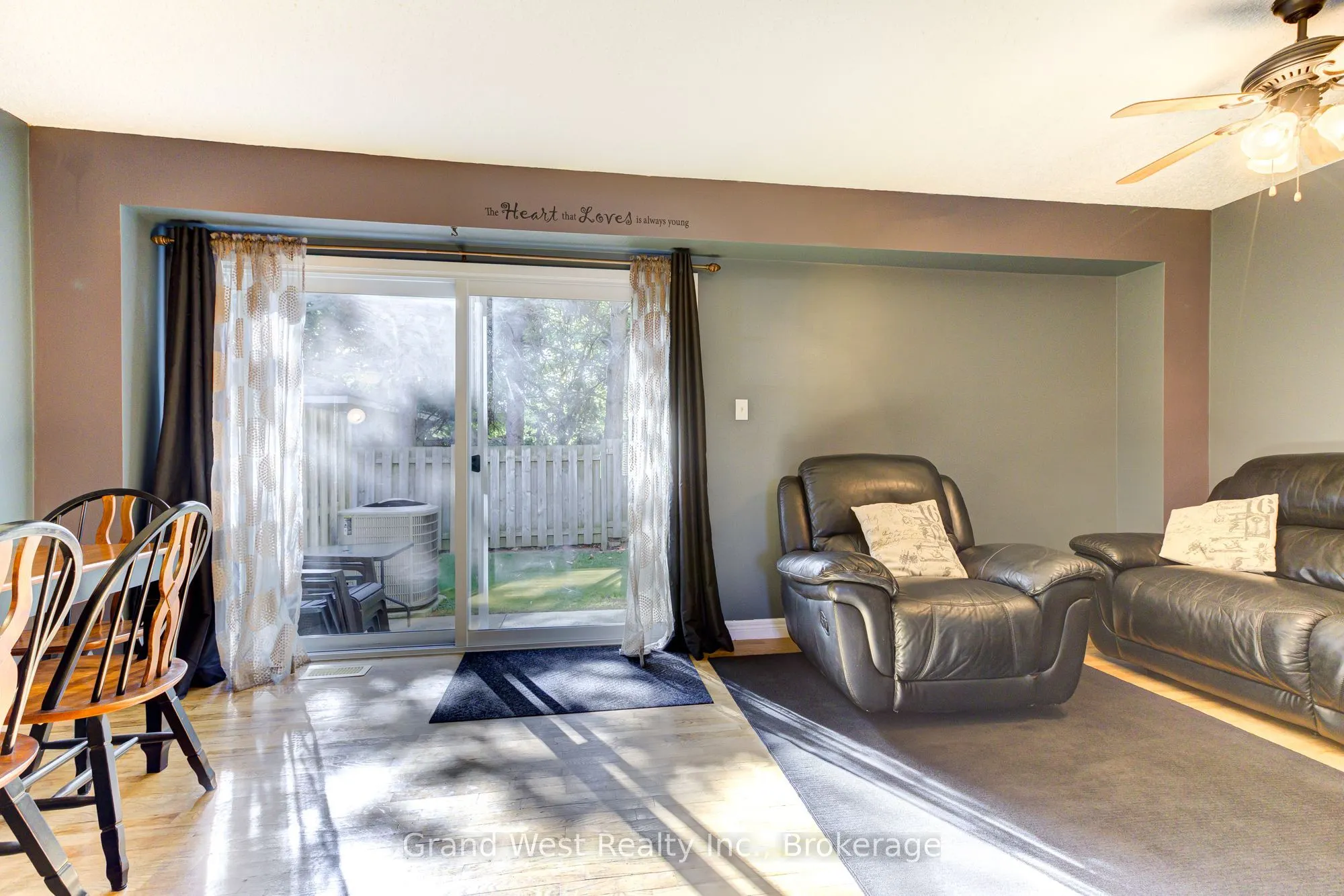 125 Sekura Crescent, #29