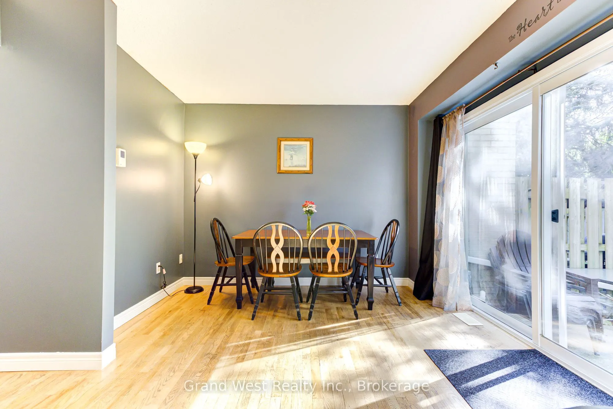 125 Sekura Crescent, #29