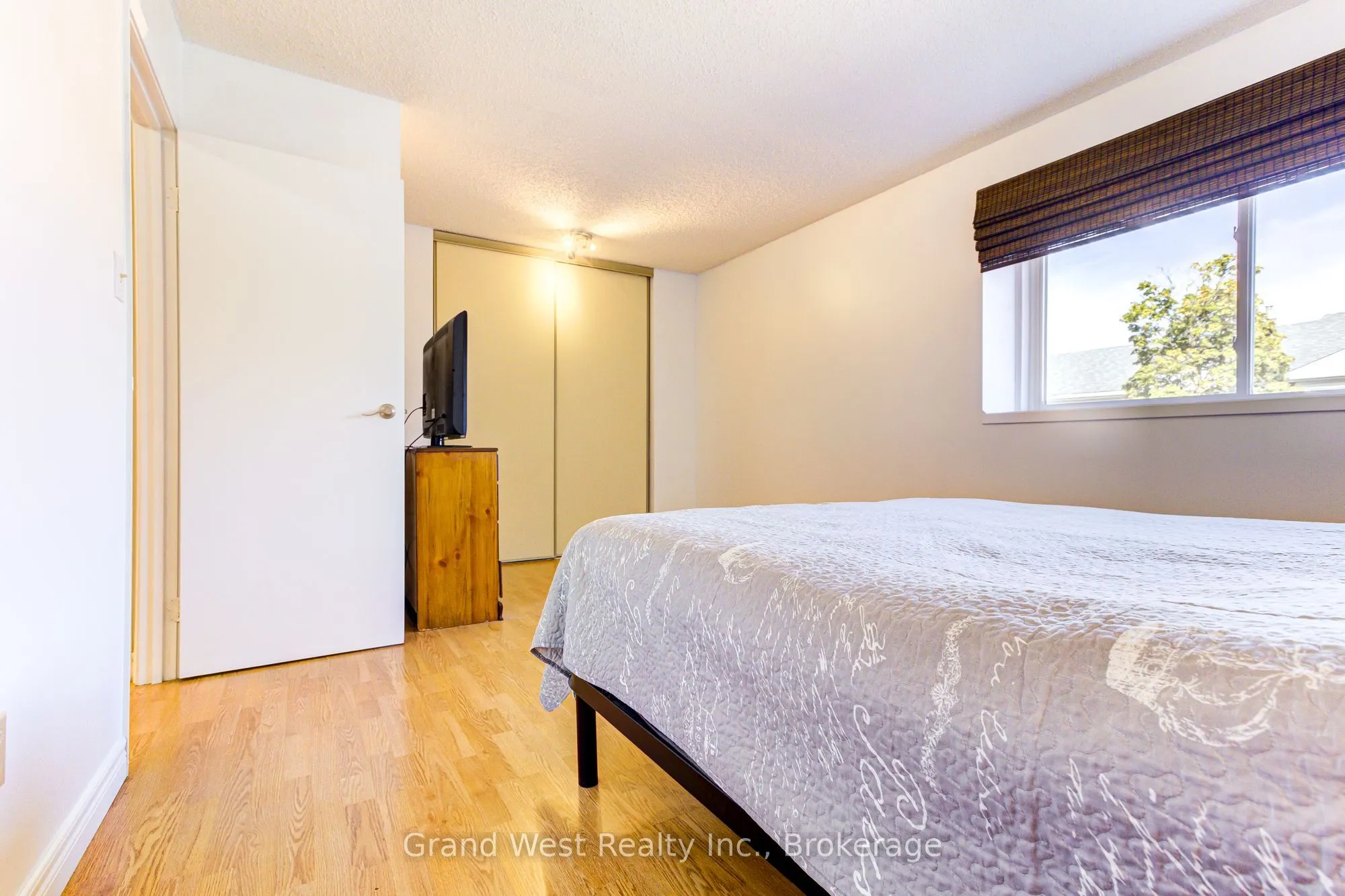 125 Sekura Crescent, #29