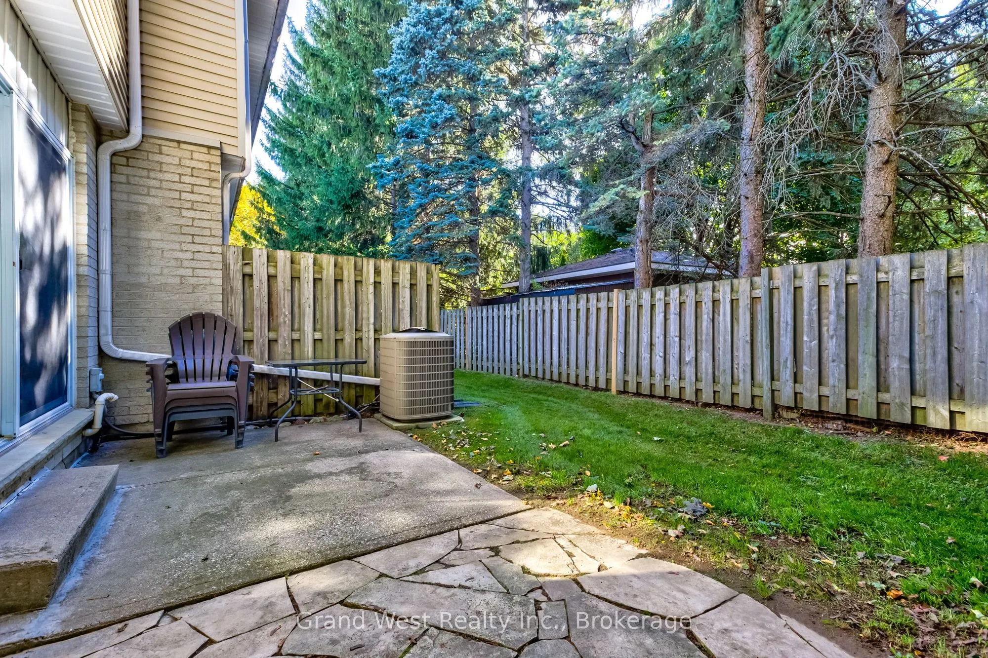 125 Sekura Crescent, #29