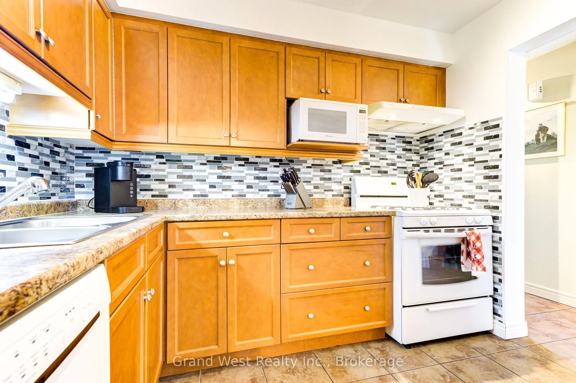 125 Sekura Crescent, #29