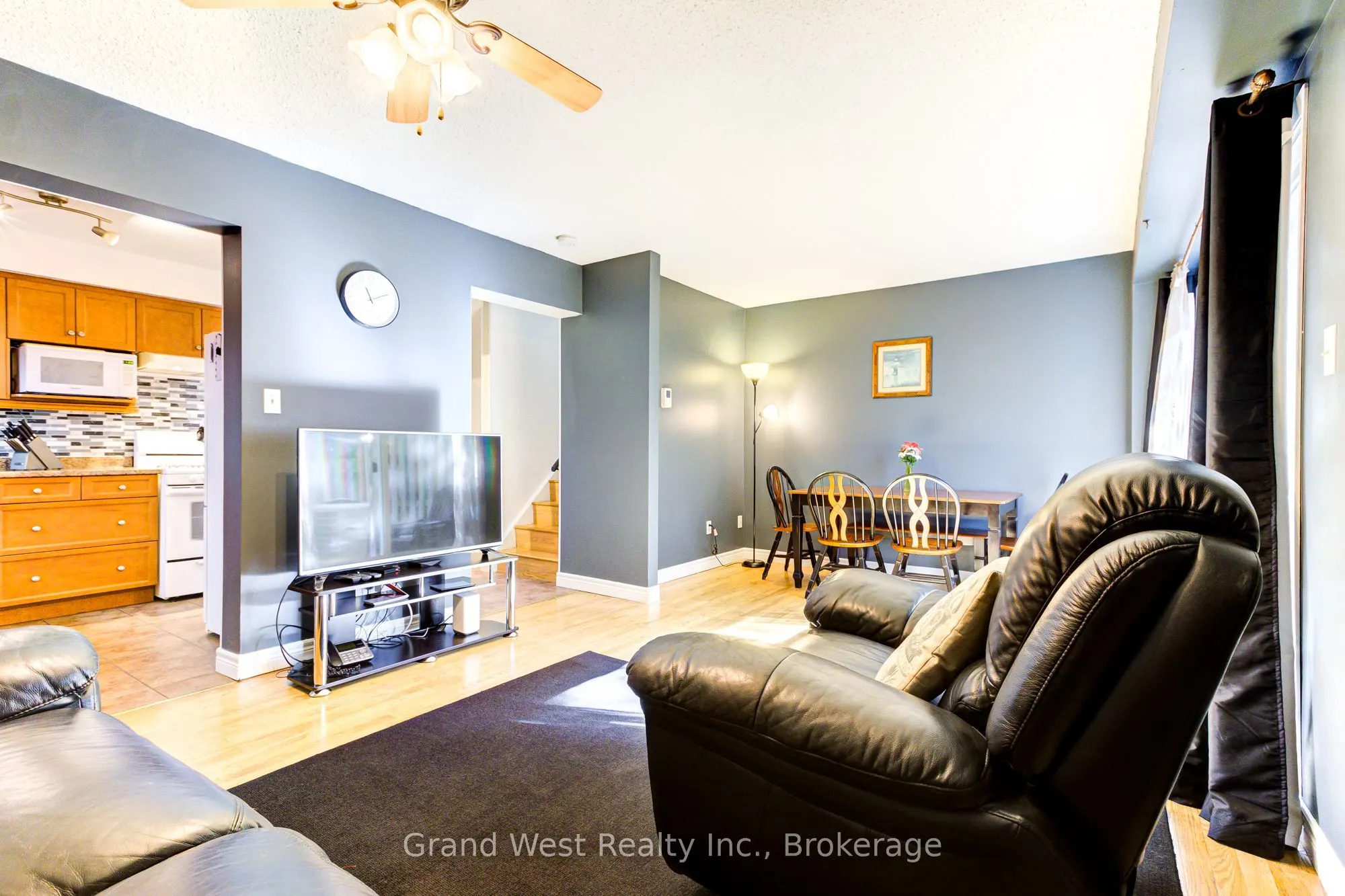 125 Sekura Crescent, #29