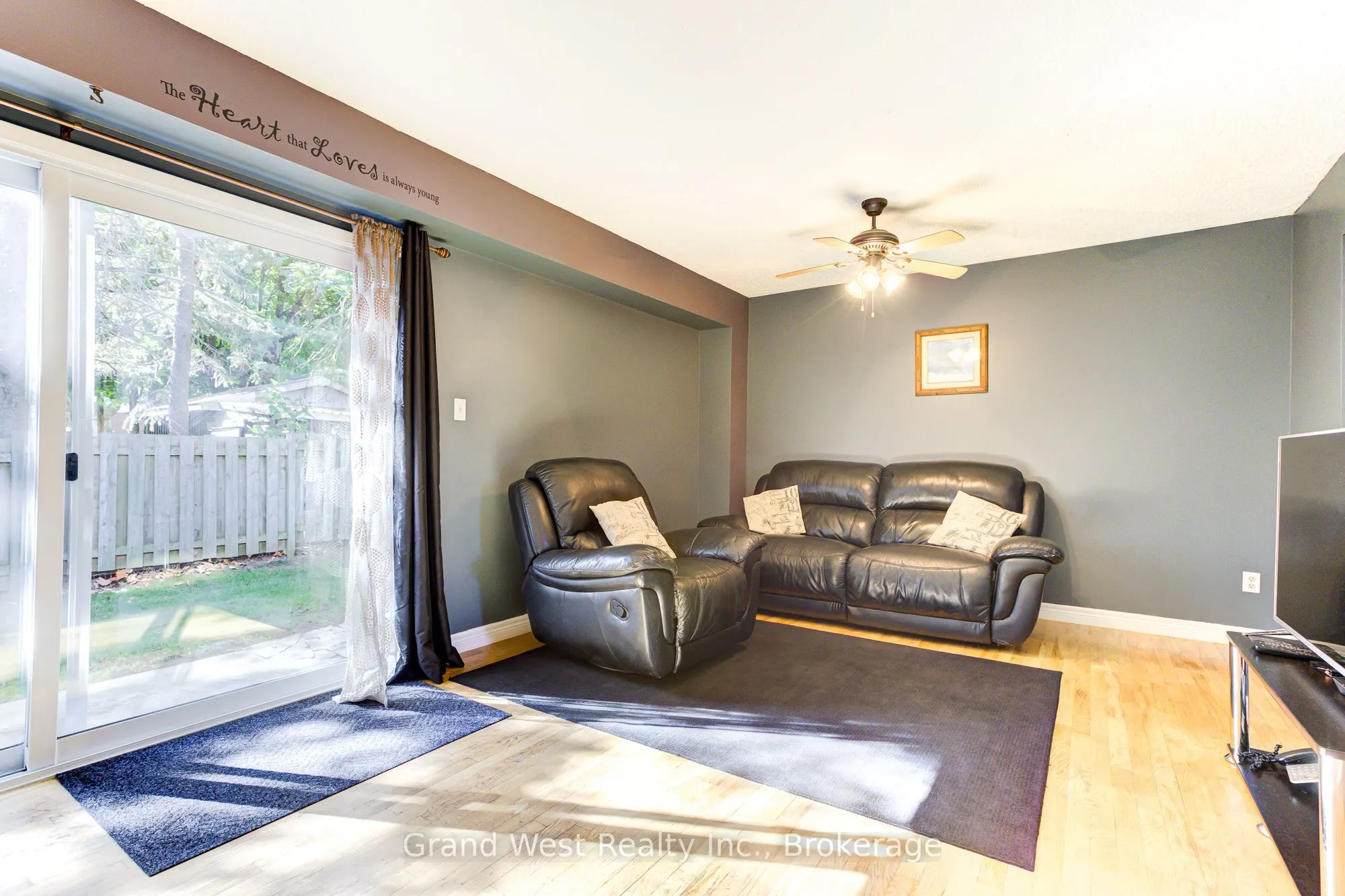 125 Sekura Crescent, #29