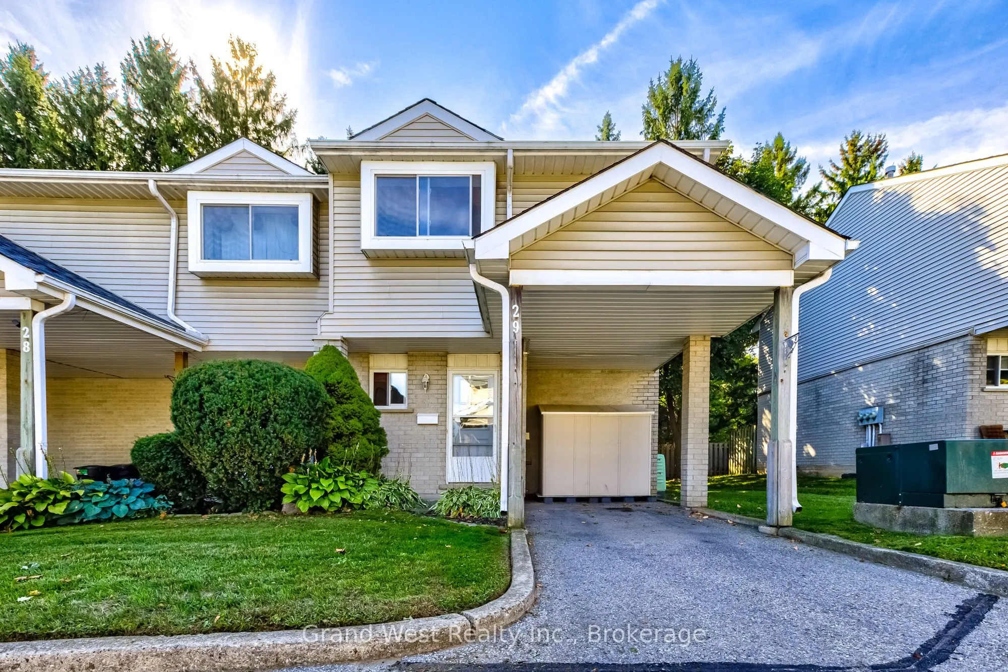 125 Sekura Crescent, #29
