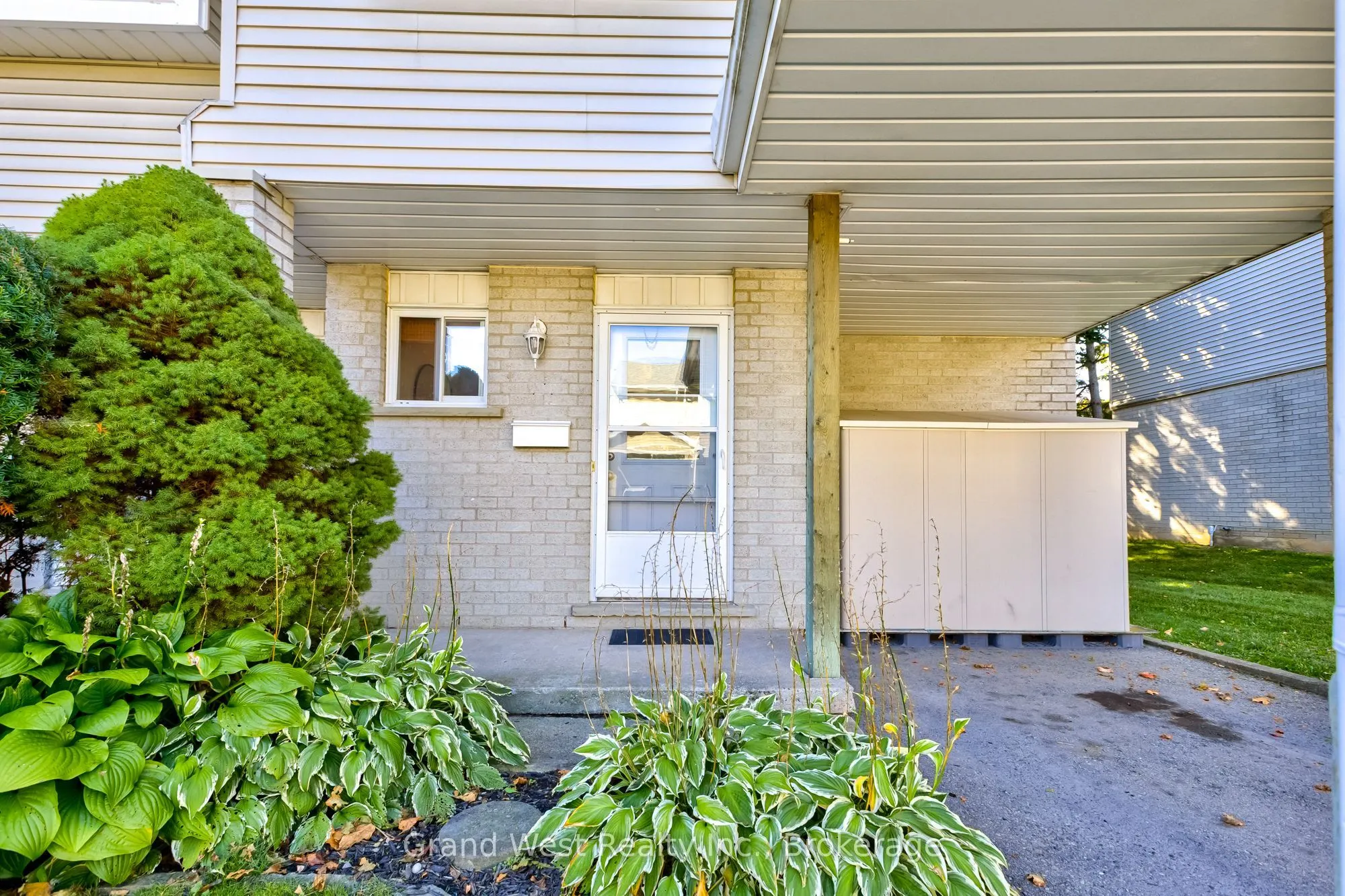 125 Sekura Crescent, #29