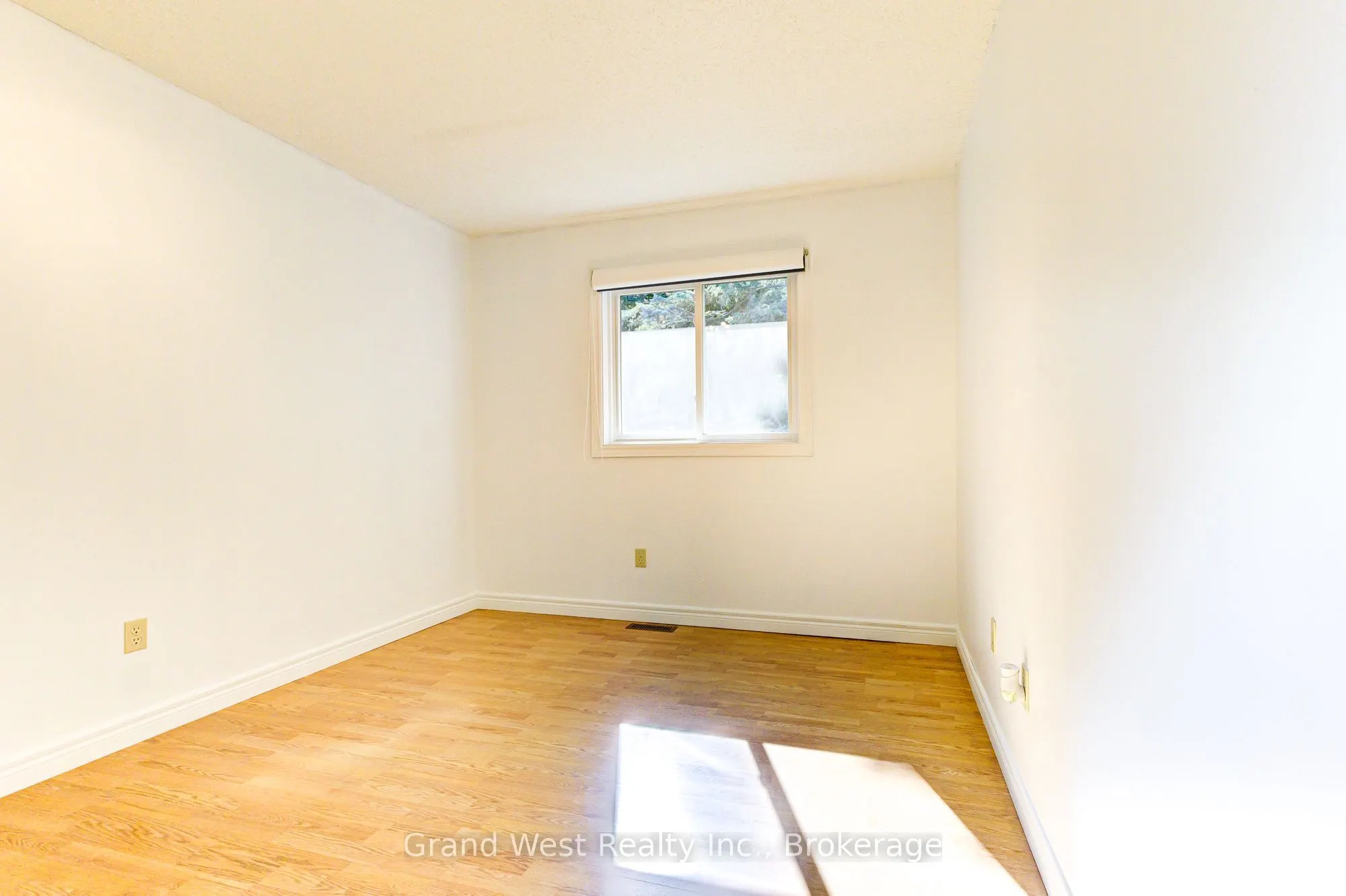 125 Sekura Crescent, #29